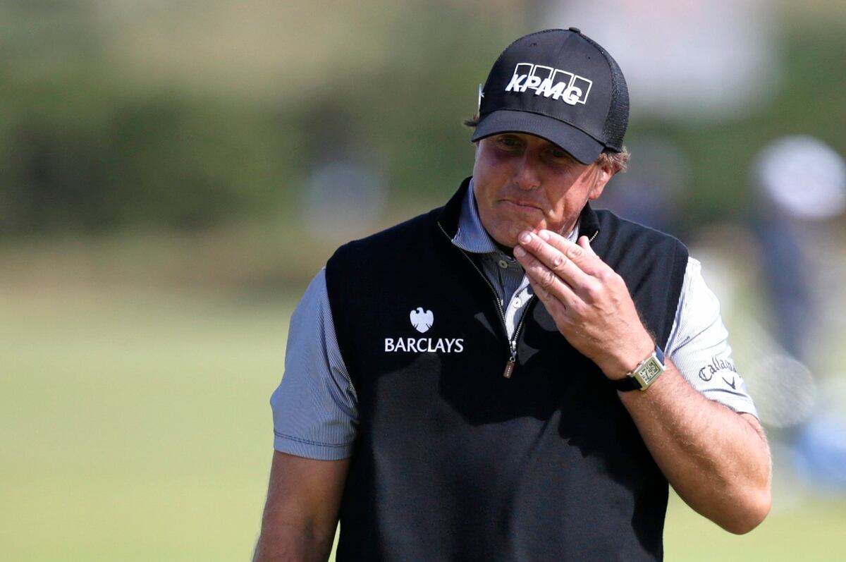 Phil Mickelson at British Open 2015: Monday Leaderboard Score and