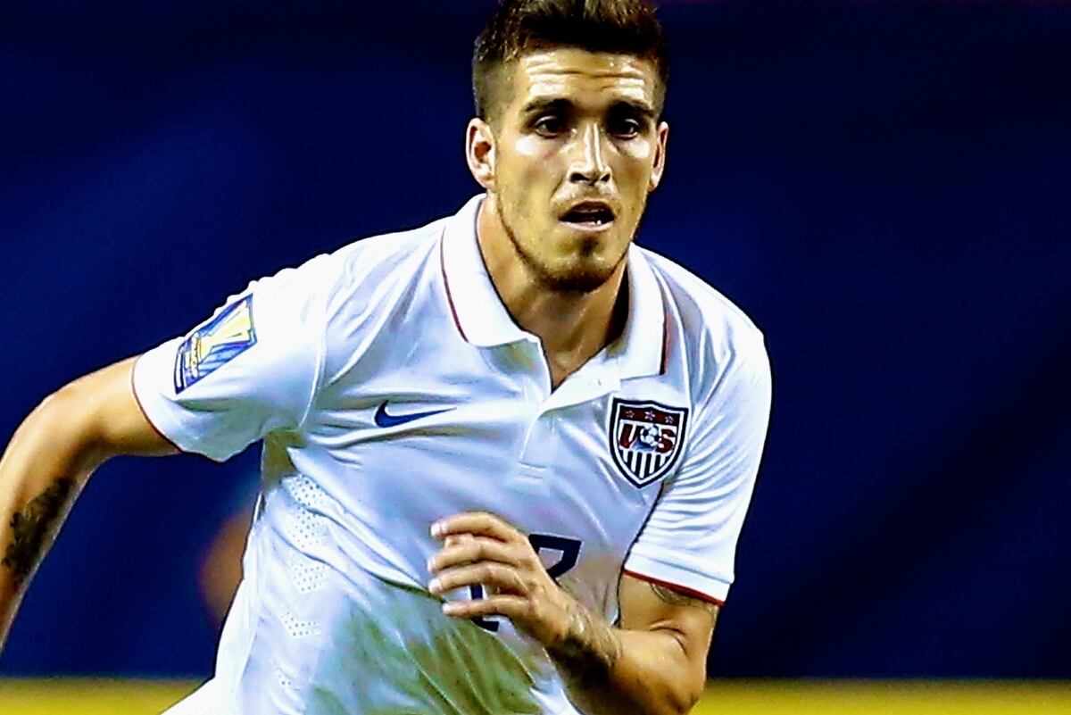 USMNT Watch Alvarado Struggles in Club America Return, Jozy Sent Off