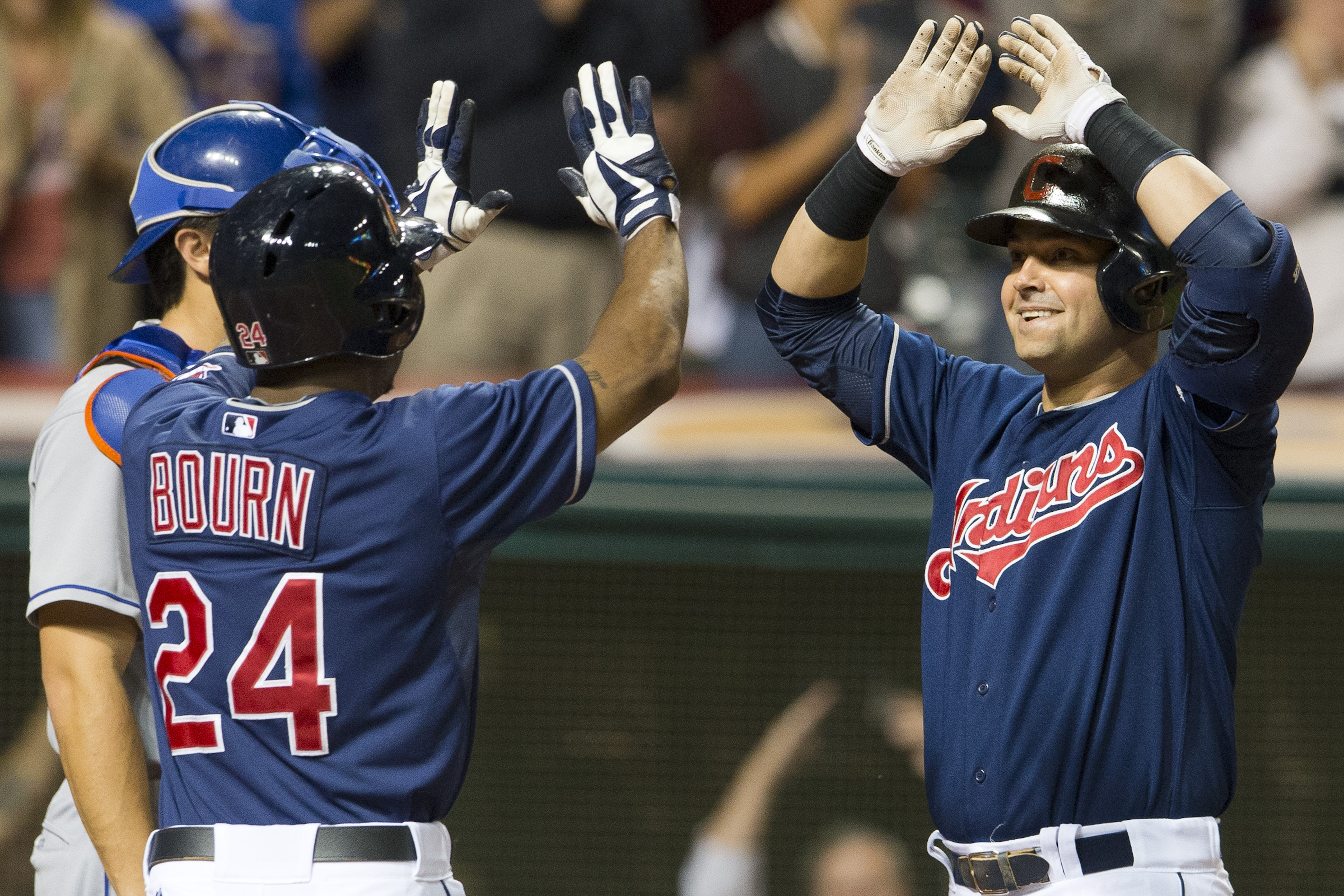 Indians trade Michael Bourn, Nick Swisher to Braves for Chris