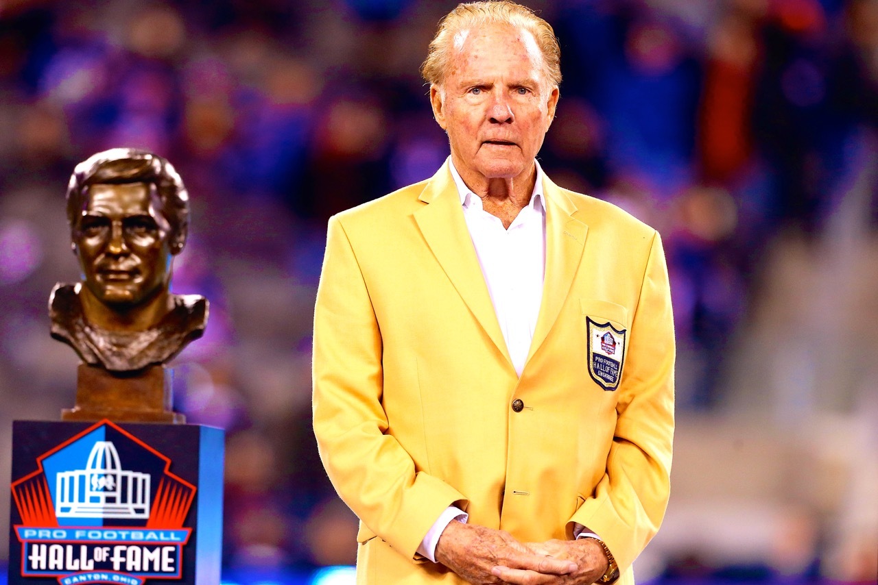 Pro Football Hall of Famer Frank Gifford dies at 84