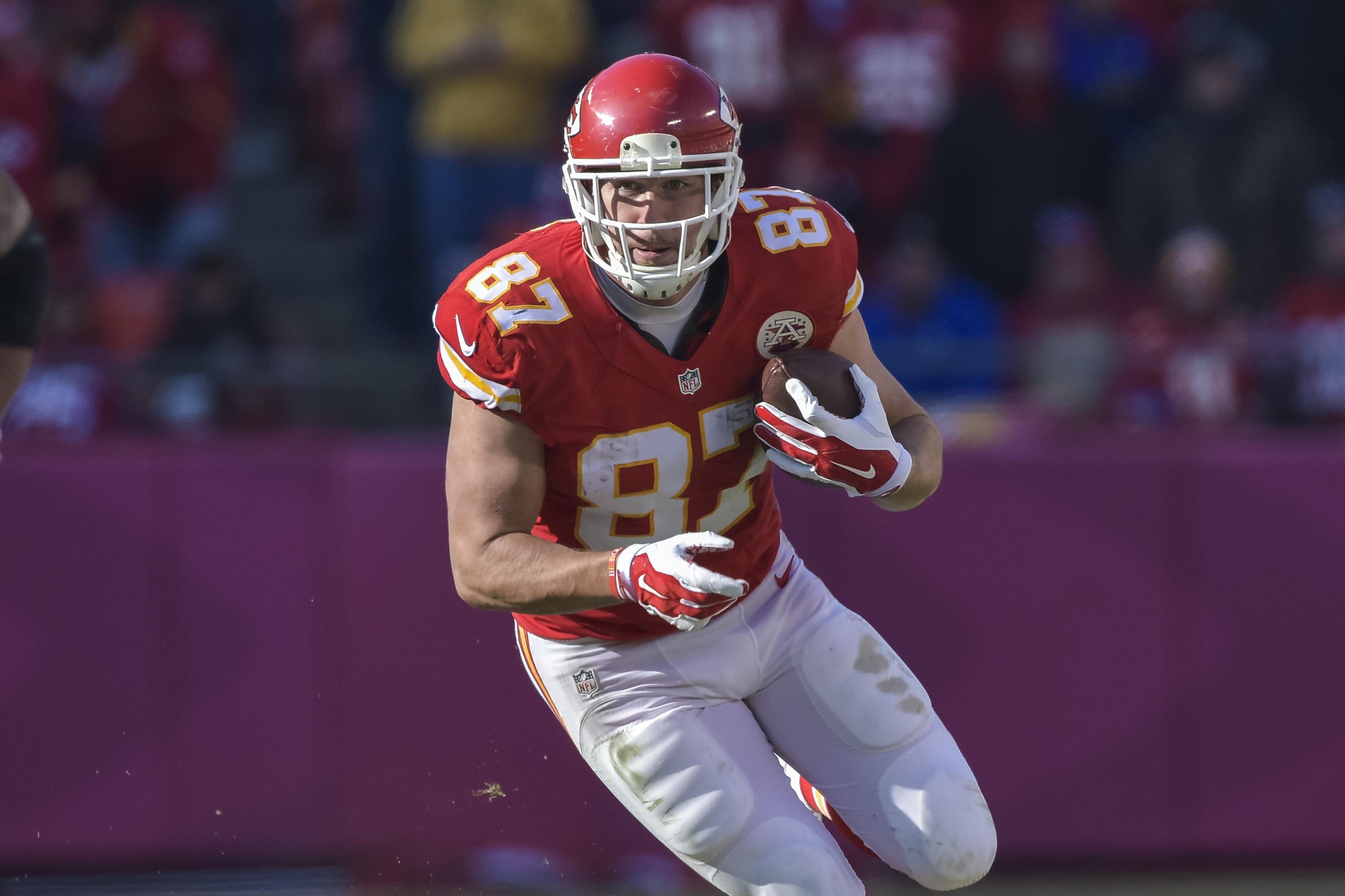 NFL Rumors: Chiefs' Travis Kelce to Test Knee Injury in Workout Ahead of  Lions Game, News, Scores, Highlights, Stats, and Rumors