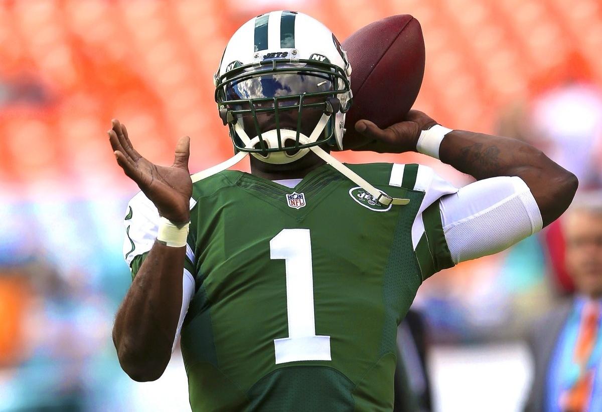 Michael Vick Signs with Pittsburgh Steelers, News, Scores, Highlights,  Stats, and Rumors