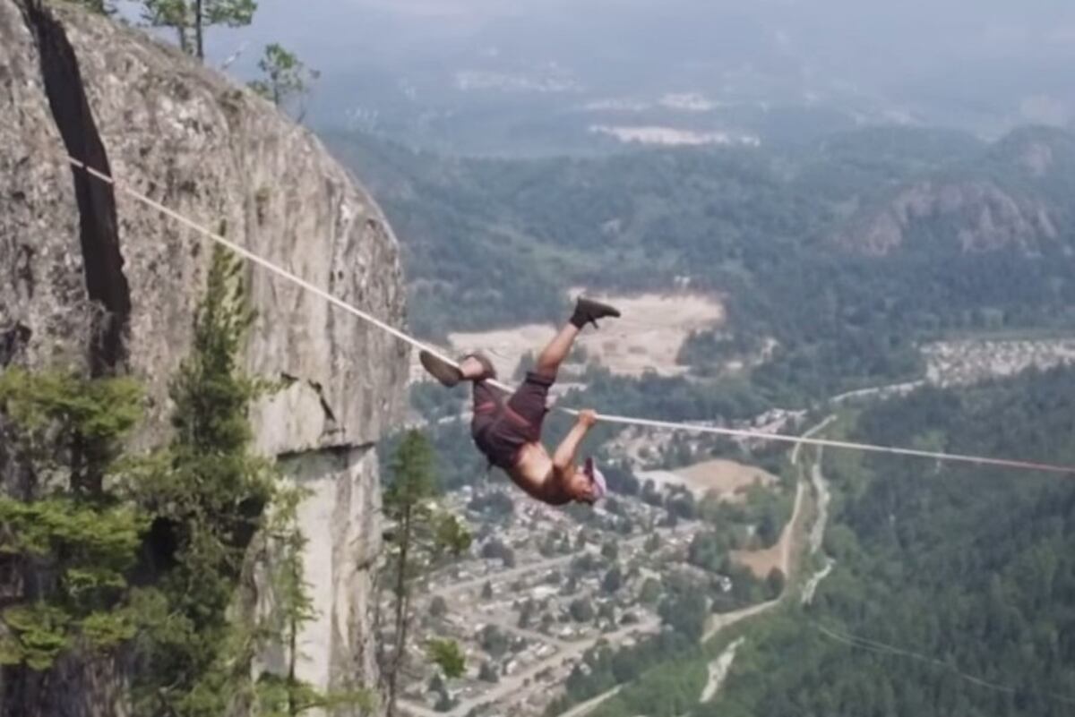 Spencer Seabrooke Nearly Falls, Breaks Record for Longest Free Solo