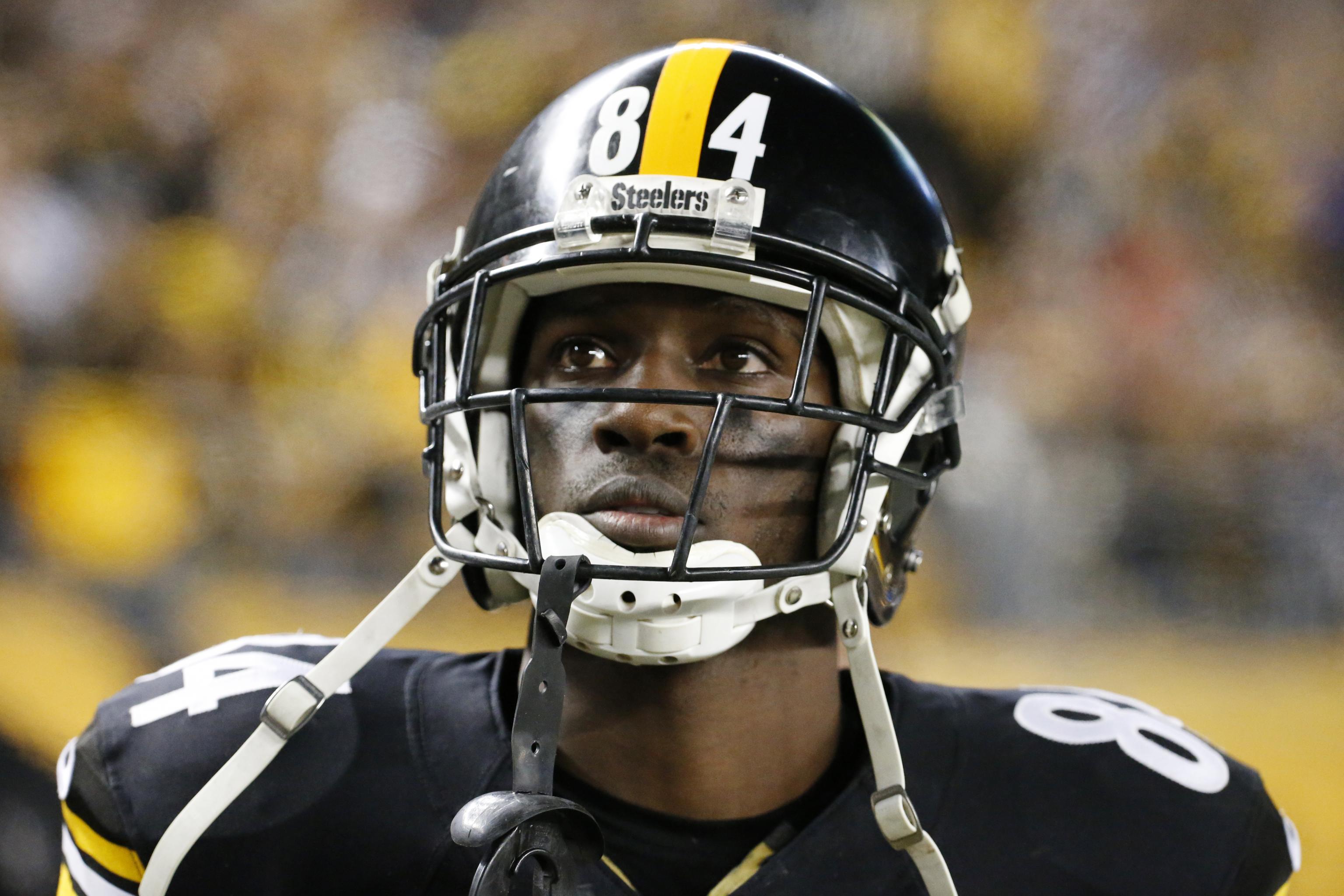 NFL Fans React To Antonio Brown Reaching Out To Steelers - The