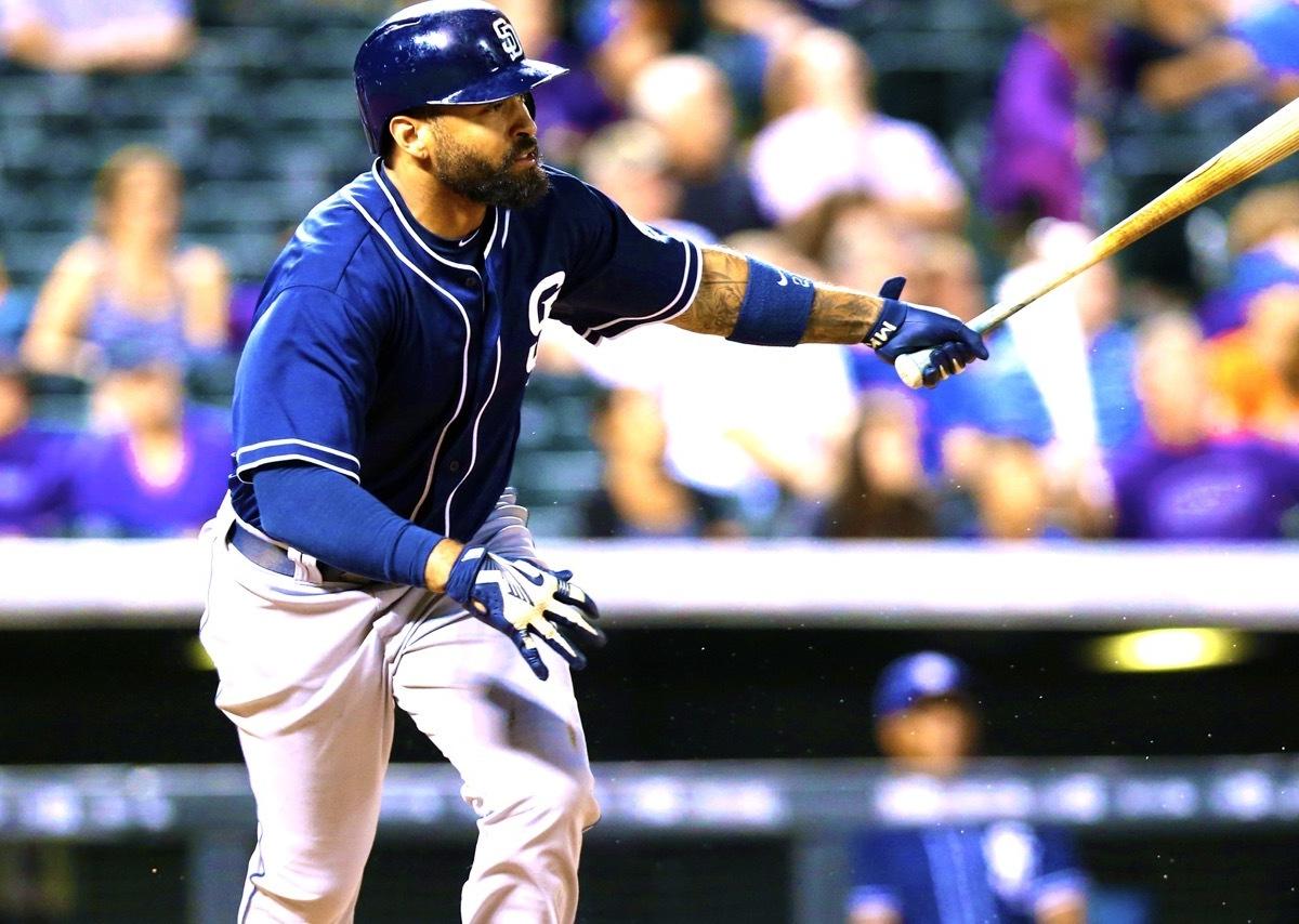 Kemp triples in 9th for Padres' first cycle 