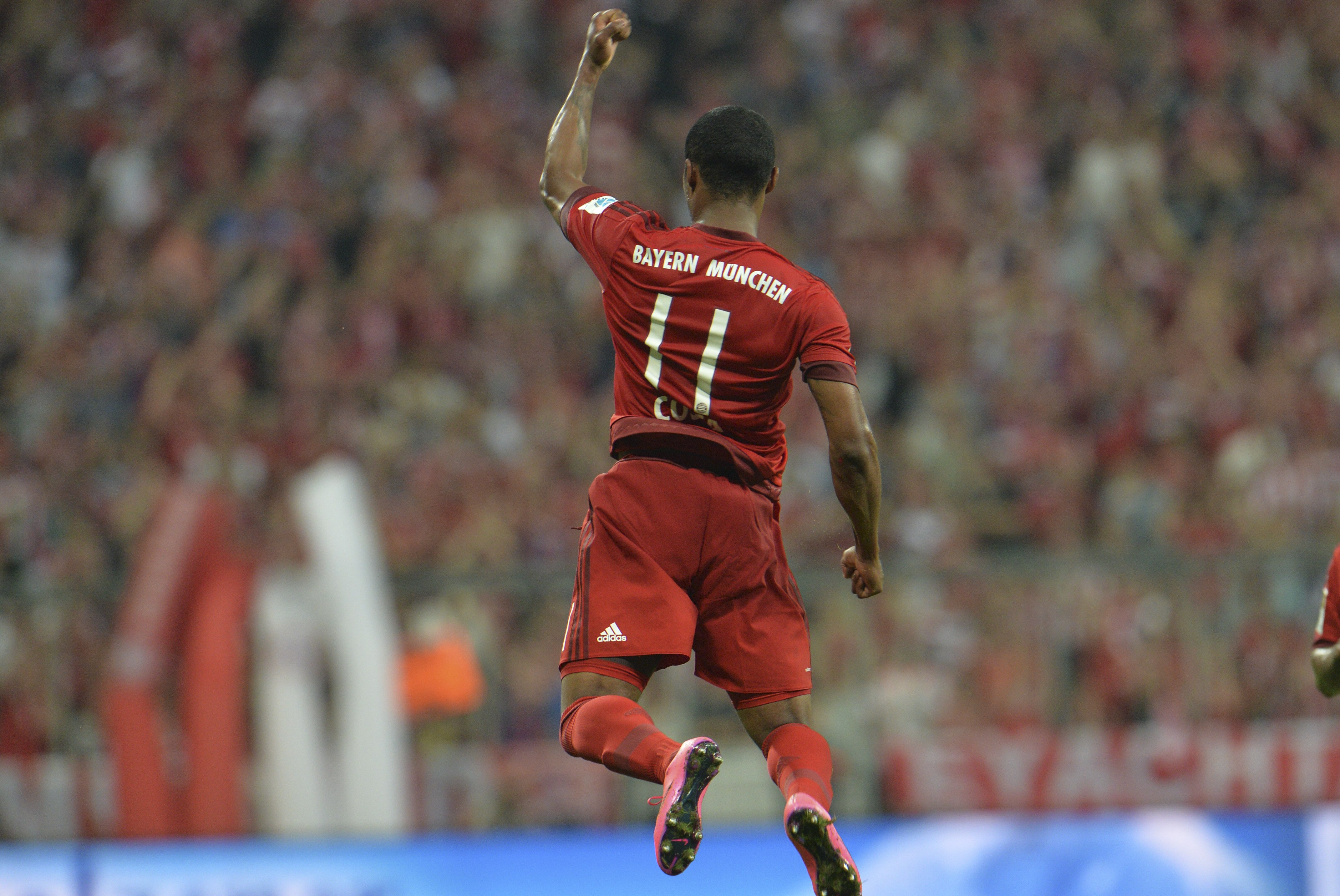 Douglas Costa Makes His Mark As Bayern Munich Start Bundesliga Season In Style Bleacher Report Latest News Videos And Highlights