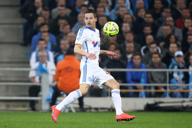 MARSEILLE, FRANCE - APRIL 5:  Florian Thauvin of OM in action during the French Ligue 1 match between Olympique de Marseille (OM) and Paris Saint-Germain (PSG) at New Stade Velodrome on April 5, 2015 in Marseille, France. (Photo by Jean Catuffe/Getty Images)