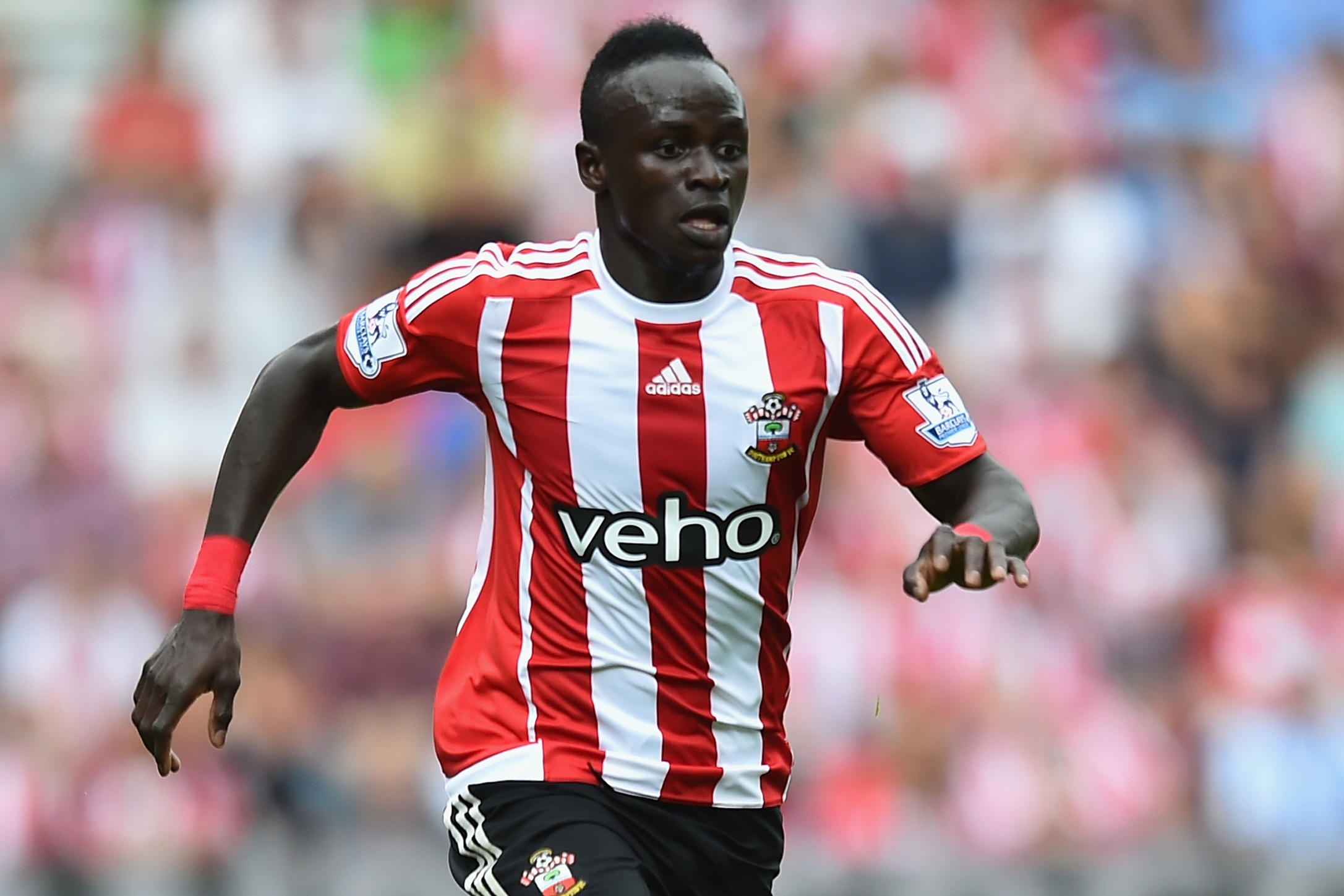 Liverpool confirms purchase, signing of Sadio Mane from