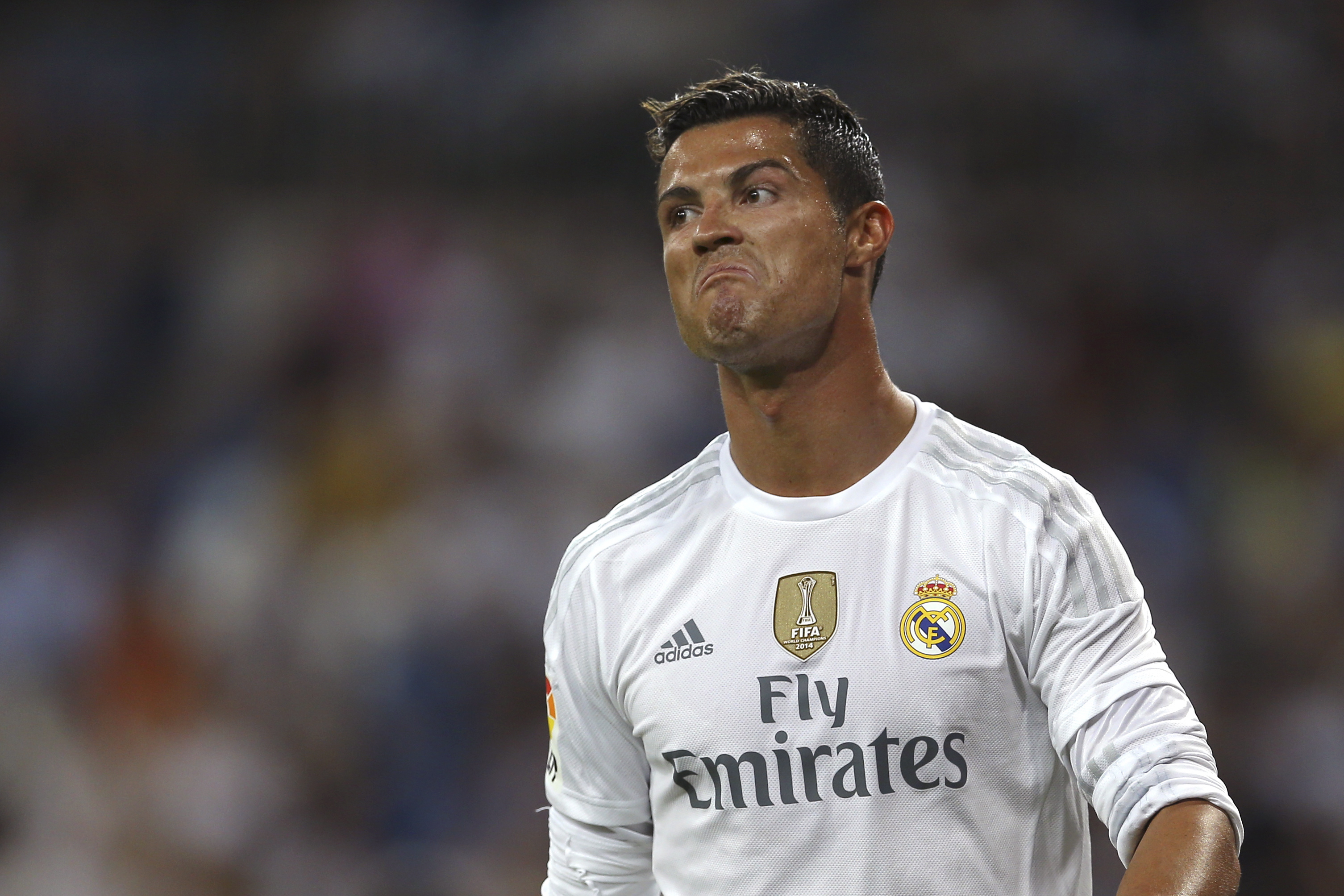 B/R Football on X: 33 goals in 35 games. CR7's one and only season wearing  the No. 9 shirt for Madrid set the tone. 