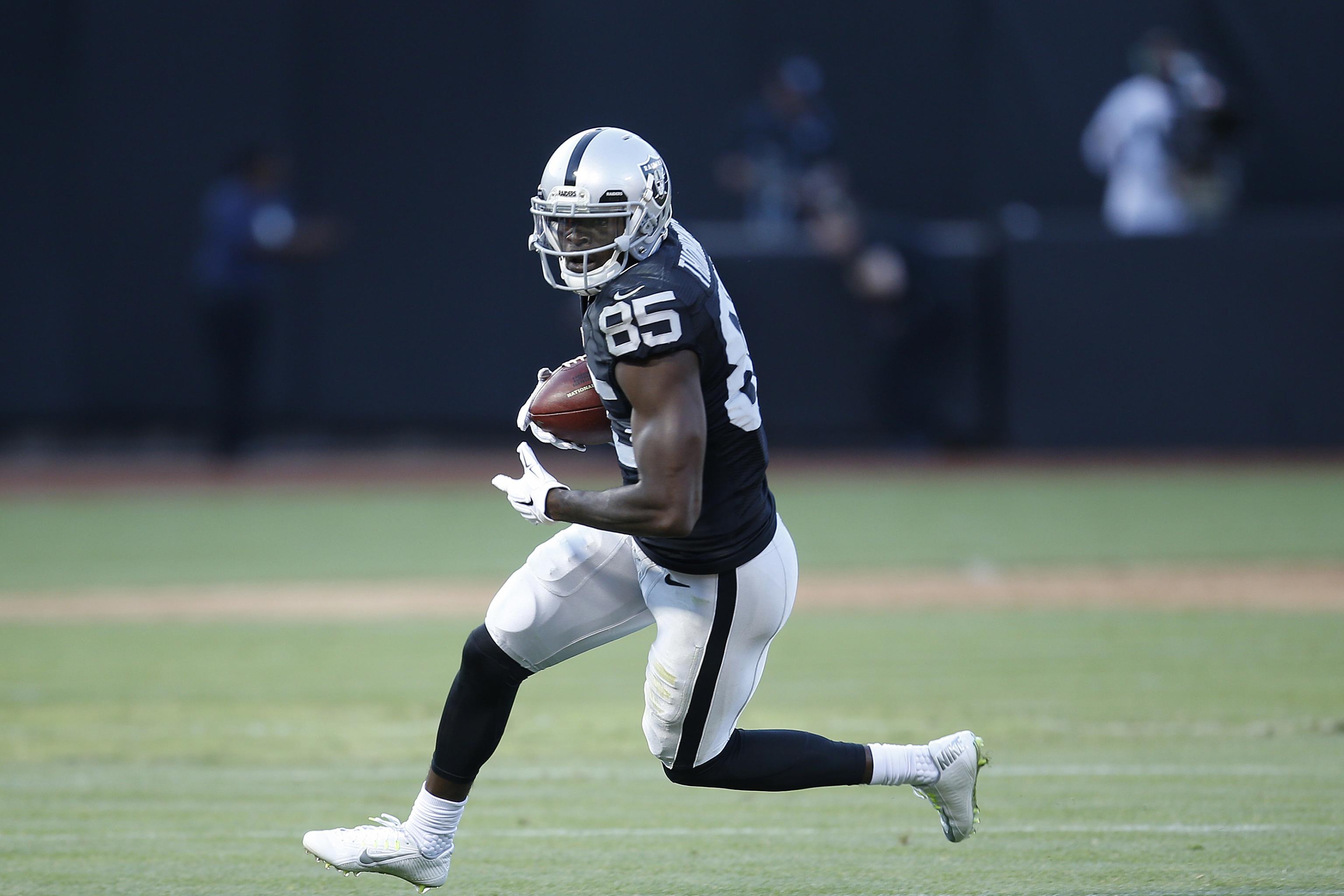 Oakland Raiders' Kenbrell Thompkins makes a long catch against