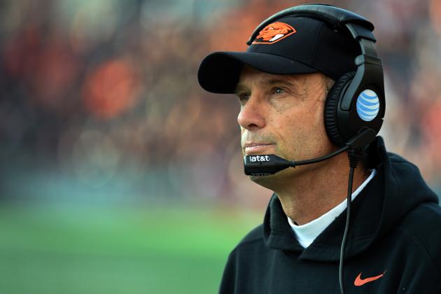 CORVALLIS, OR - NOVEMBER 08: Head coach Mike Riley looks on from the sidelines during the first half of the game against the Washington State Cougars at Reser Stadium on November 8, 2014 in Corvallis, Oregon. (Photo by Steve Dykes/Getty Images)