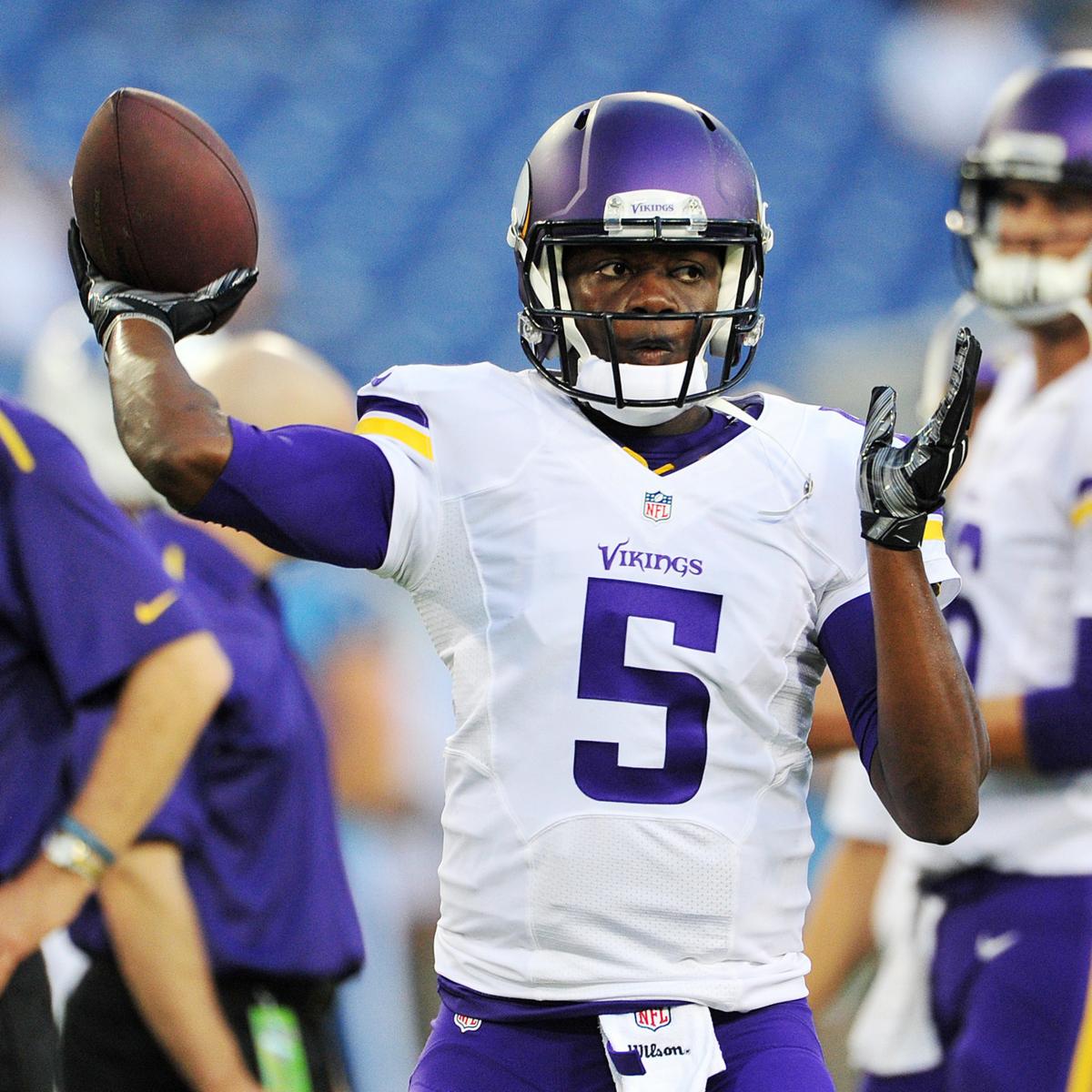 Vikings Want To Keep Mike Wallace, Phil Loadholt