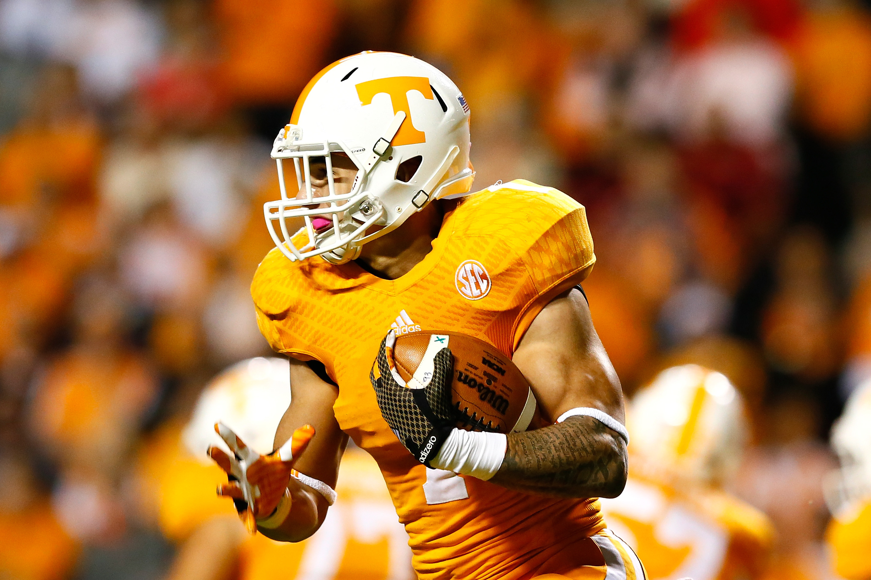 Dynamic duo lead way for Vols' rushing attack