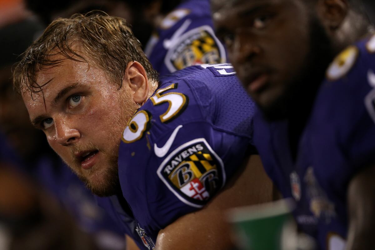 Nick Easton to 49ers Latest Trade Details, Comments and Reaction