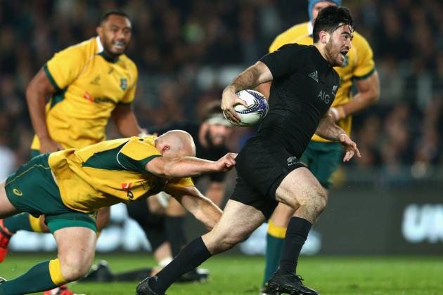 AUCKLAND, NEW ZEALAND - AUGUST 15: Nehe Milner-Skudder of the All Blacks makes a break during The Rugby Championship, Bledisloe Cup match between the New Zealand All Blacks and the Australian Wallabies at Eden Park on August 15, 2015 in Auckland, New Zealand. (Photo by Cameron Spencer/Getty Images)