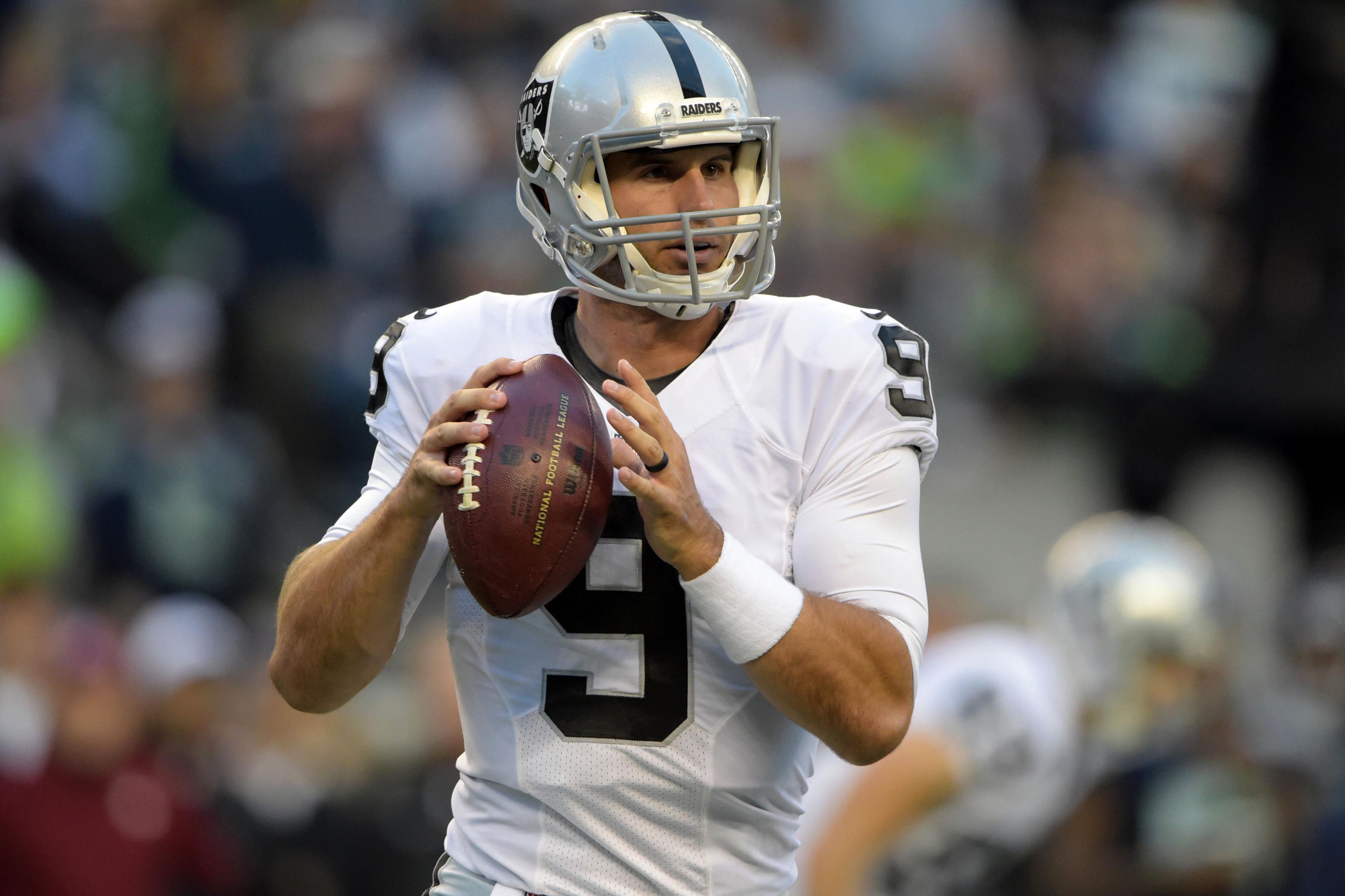 Broncos sign Christian Ponder to add QB depth with Peyton Manning out