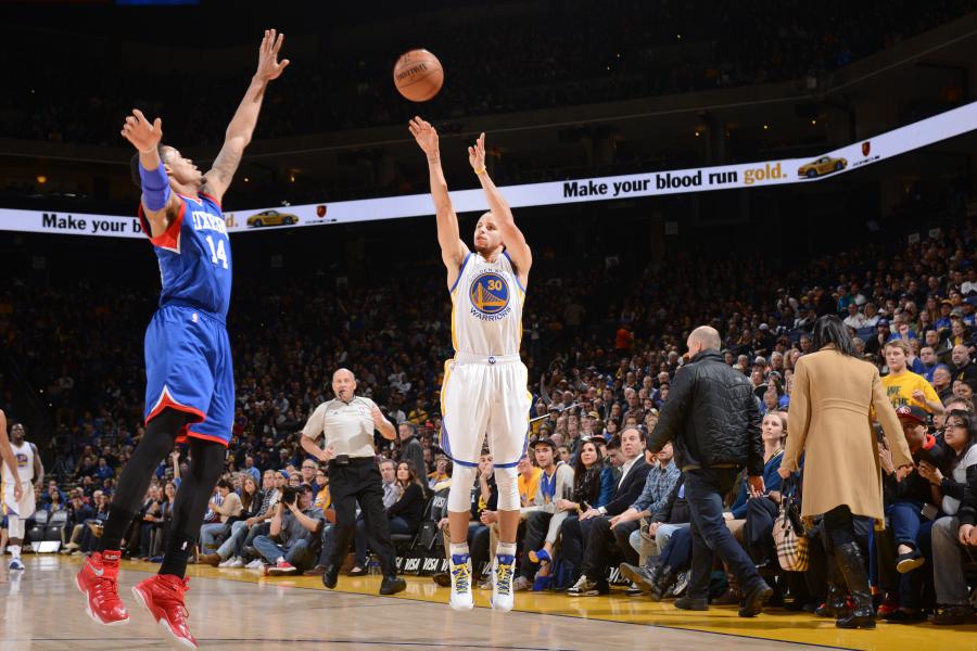 Bleacher Report - Stephen Curry ties Kyle Korver for the most