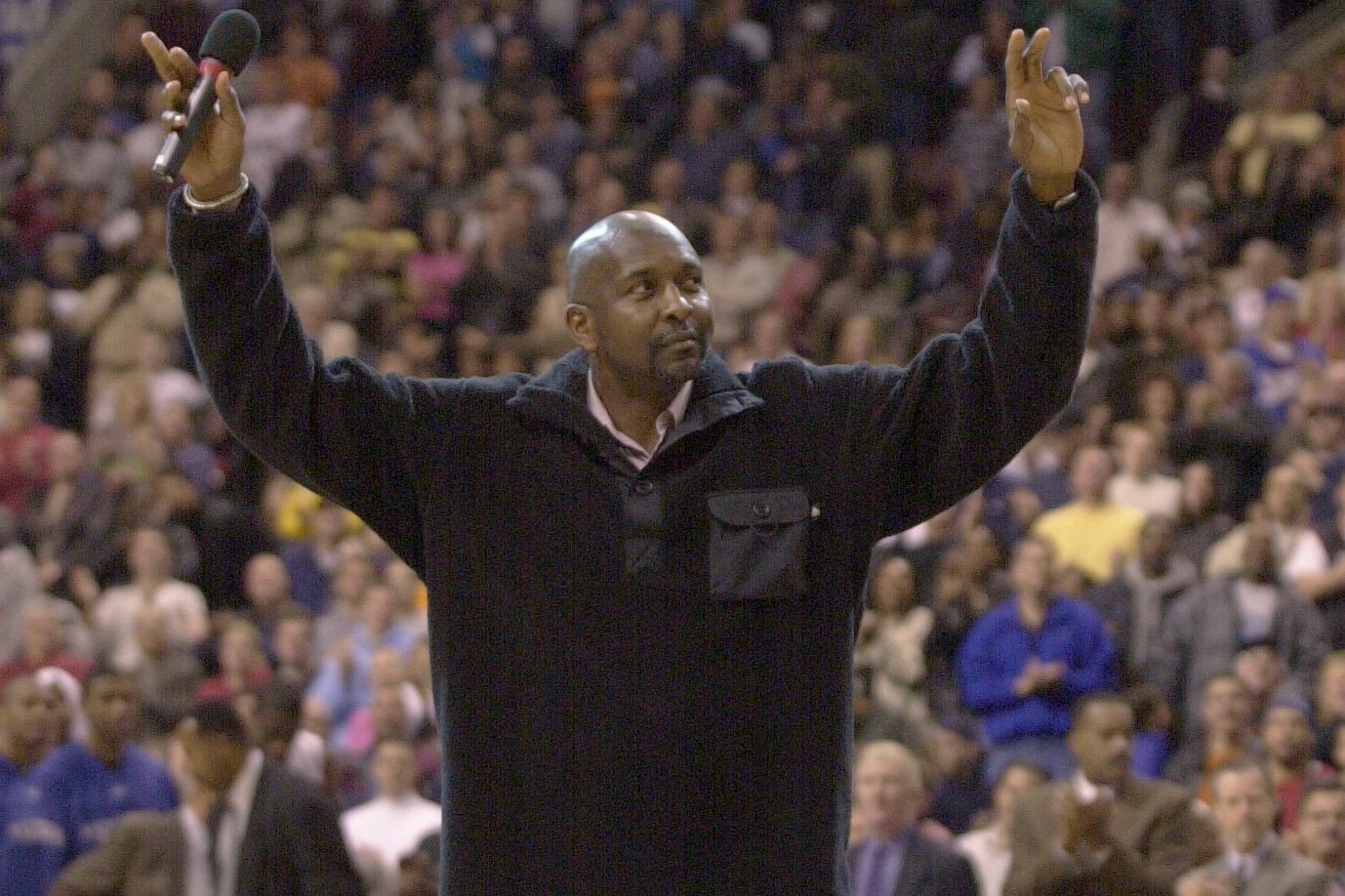 Moses Malone, 76ers' 'Chairman of the Boards,' Dies at 60 - The