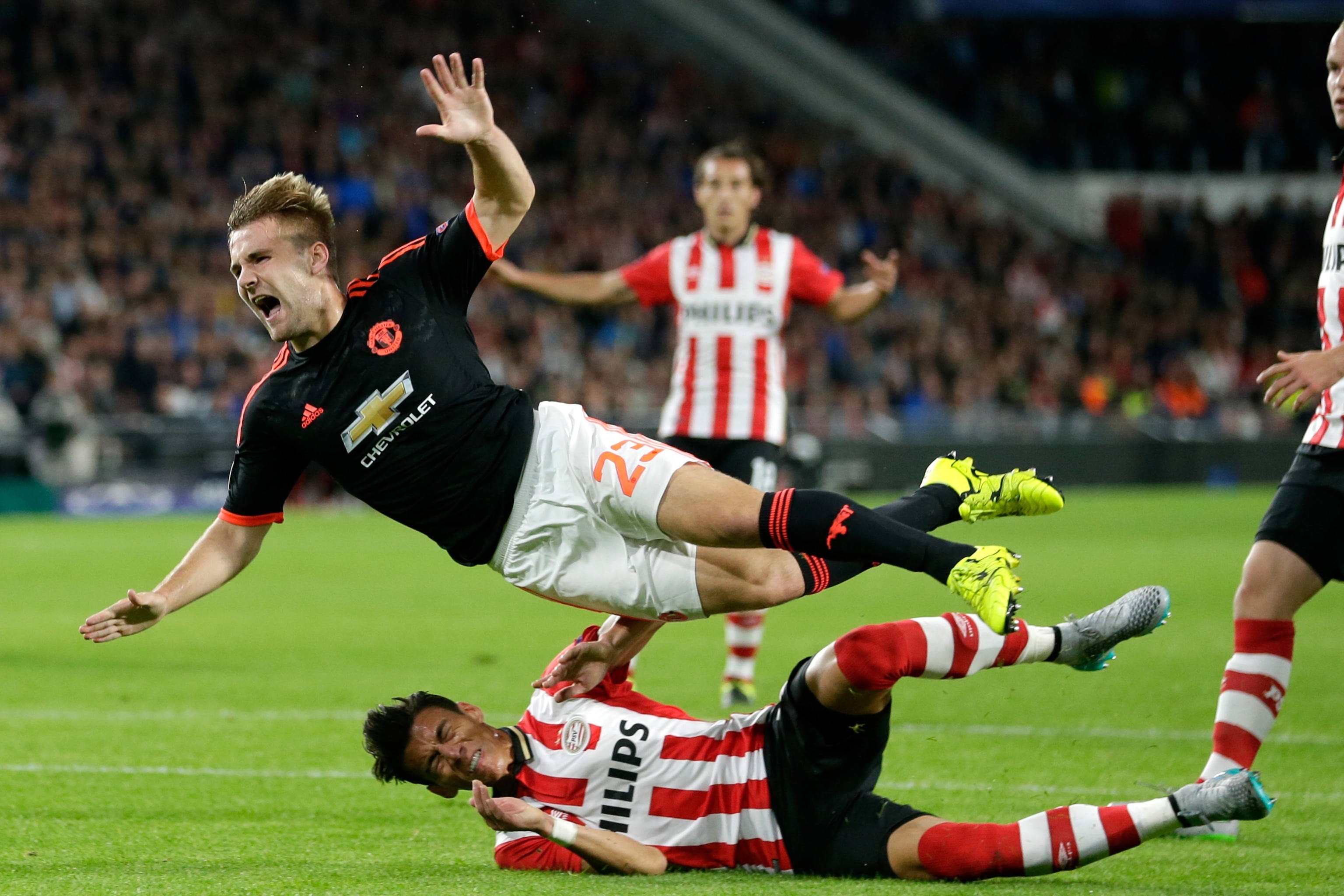 wallpapers Luke Shaw Injury Photos luke shaw injury prompts louis van gaal