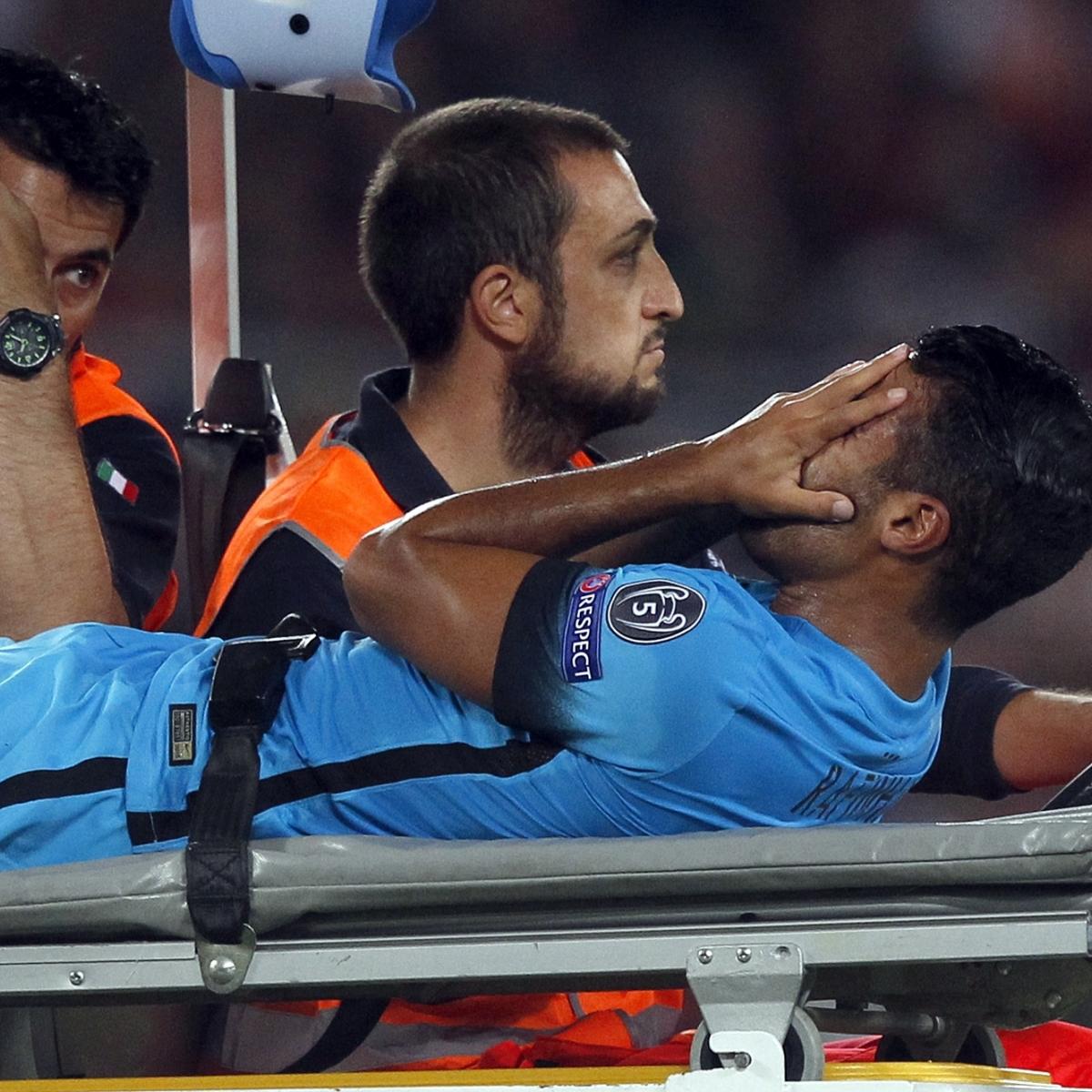 Rafinha Injury Updates On Barcelona Midfielder S Knee And Return Bleacher Report Latest News Videos And Highlights