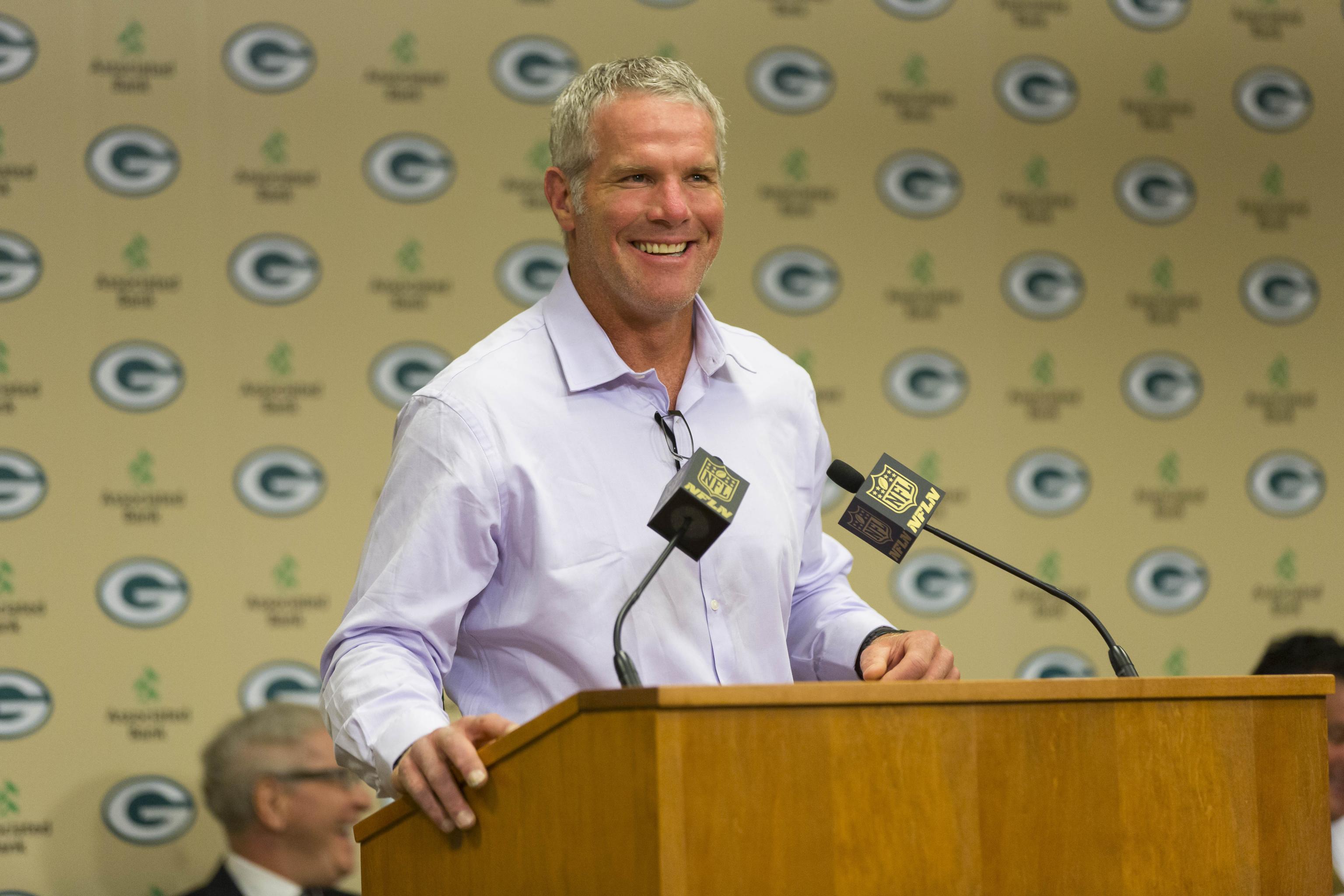 Brett Favre, Terrell Owens among 1st-year Hall of Fame nominees