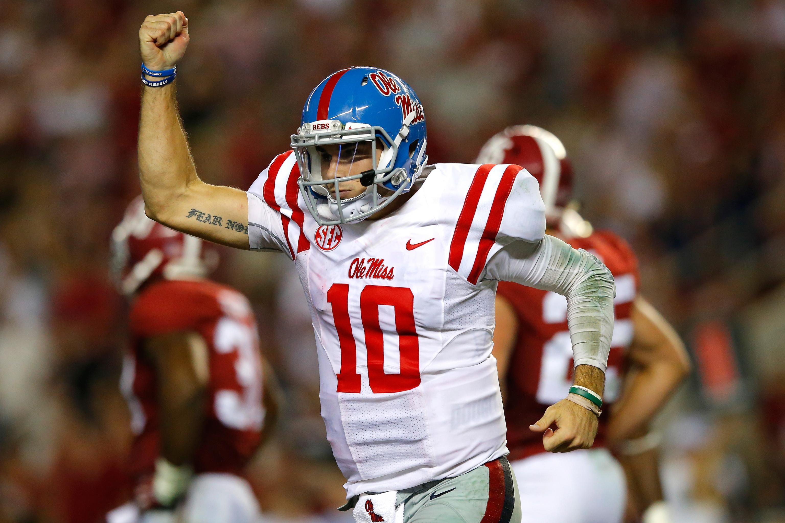 Ole Miss' Laquon Treadwell tosses 68-yard bomb against Memphis