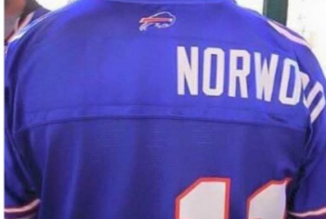 Buffalo Bills Fan Wears Custom 'Wide Right' Scott Norwood ...