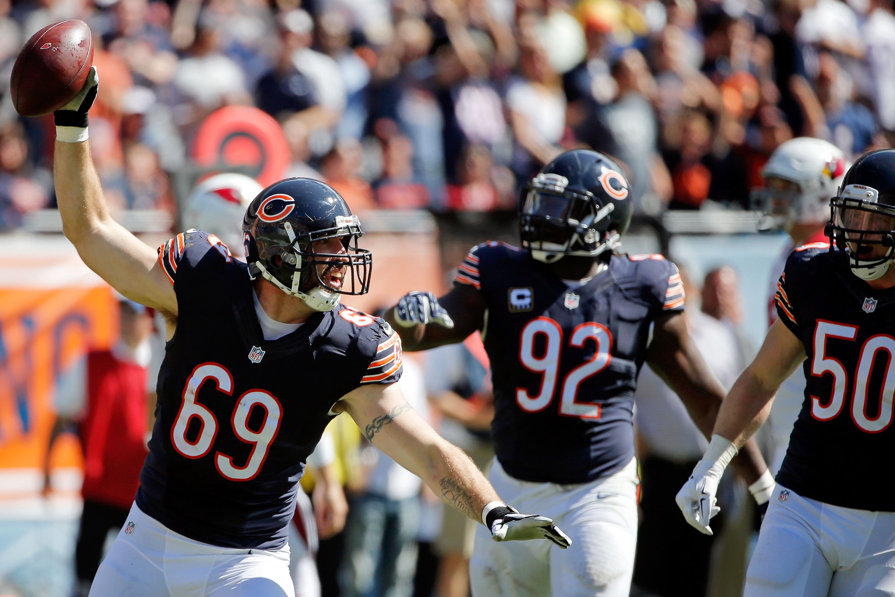 Chicago Bears = 👎 Milwaukee Bears = 👍 - Milwaukee Brewers