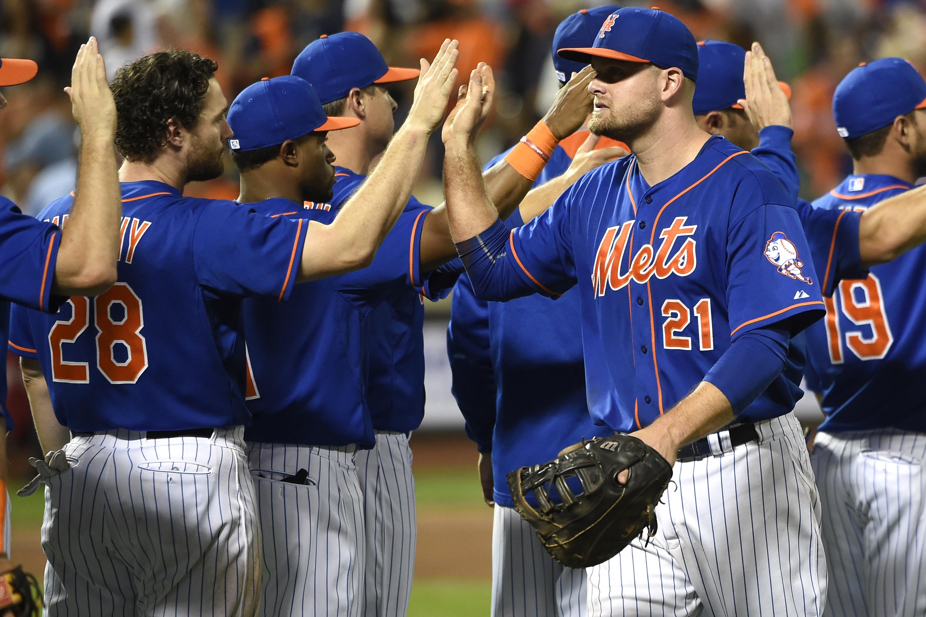 David Wright and the Mets have clinched their first postseason berth since  2006