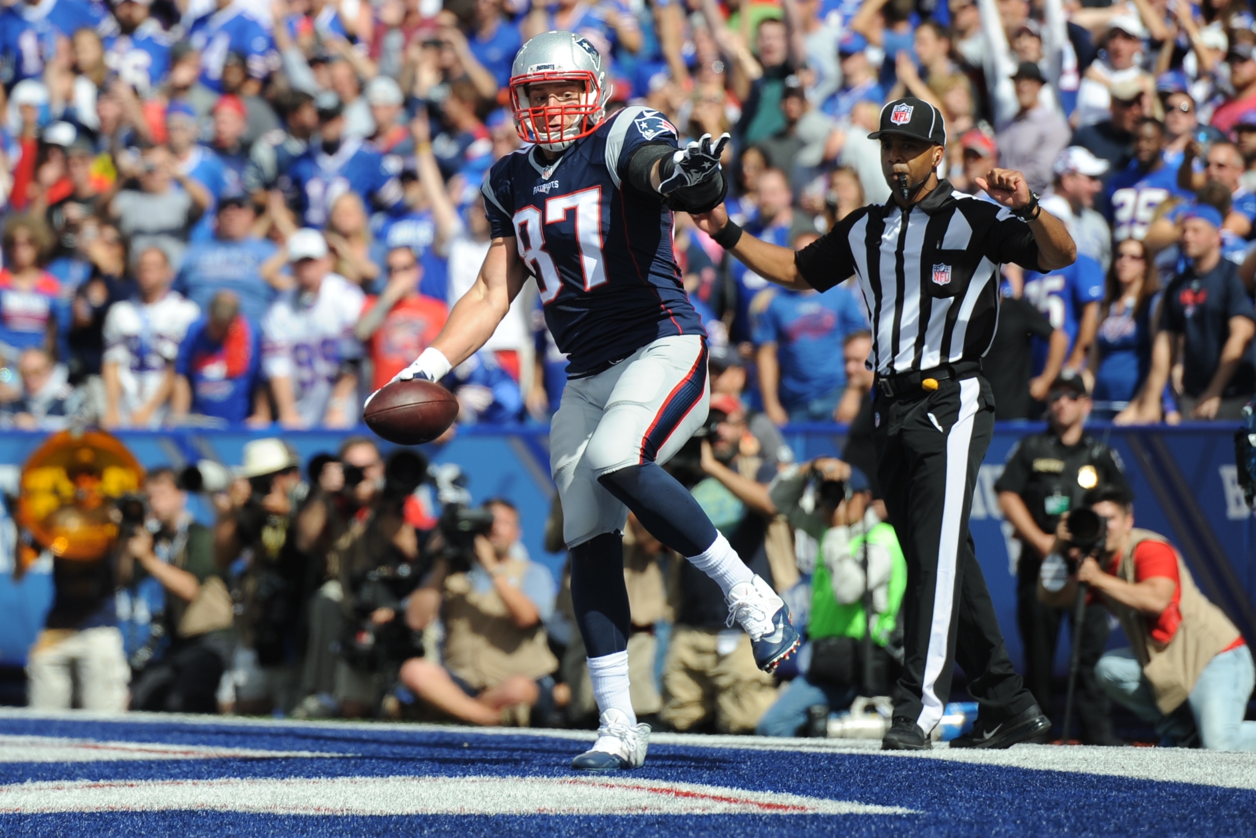 Gronk and Madden NFL 25 - Pats Pulpit