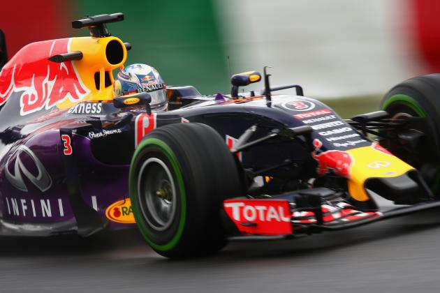 SUZUKA, JAPAN - SEPTEMBER 25:  Daniel Ricciardo of Australia and Infiniti Red Bull Racing drives during practice for the Formula One Grand Prix of Japan at Suzuka Circuit on September 25, 2015 in Suzuka.  (Photo by Clive Mason/Getty Images)