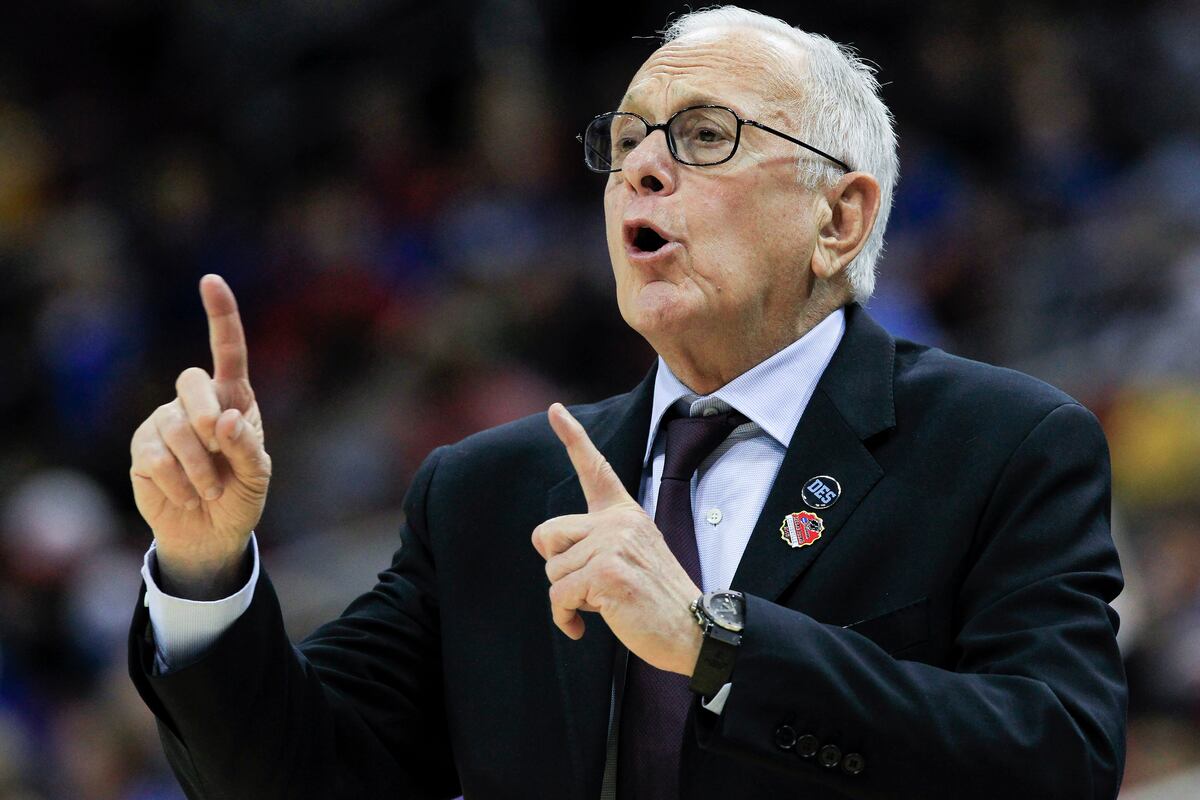 Smu Basketball Reportedly Receives Ncaa Sanctions Larry Brown