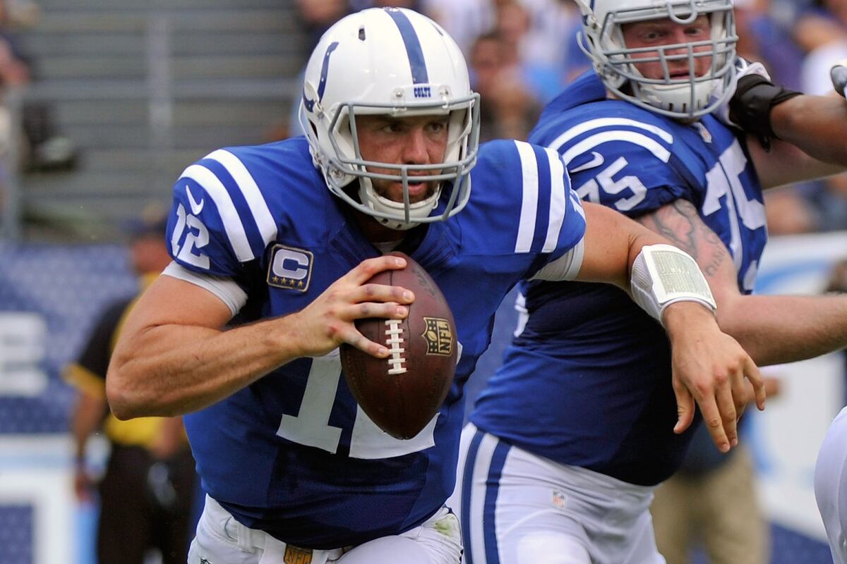 Andrew Luck Injury Updates on Colts QB's Ribs and Recovery News