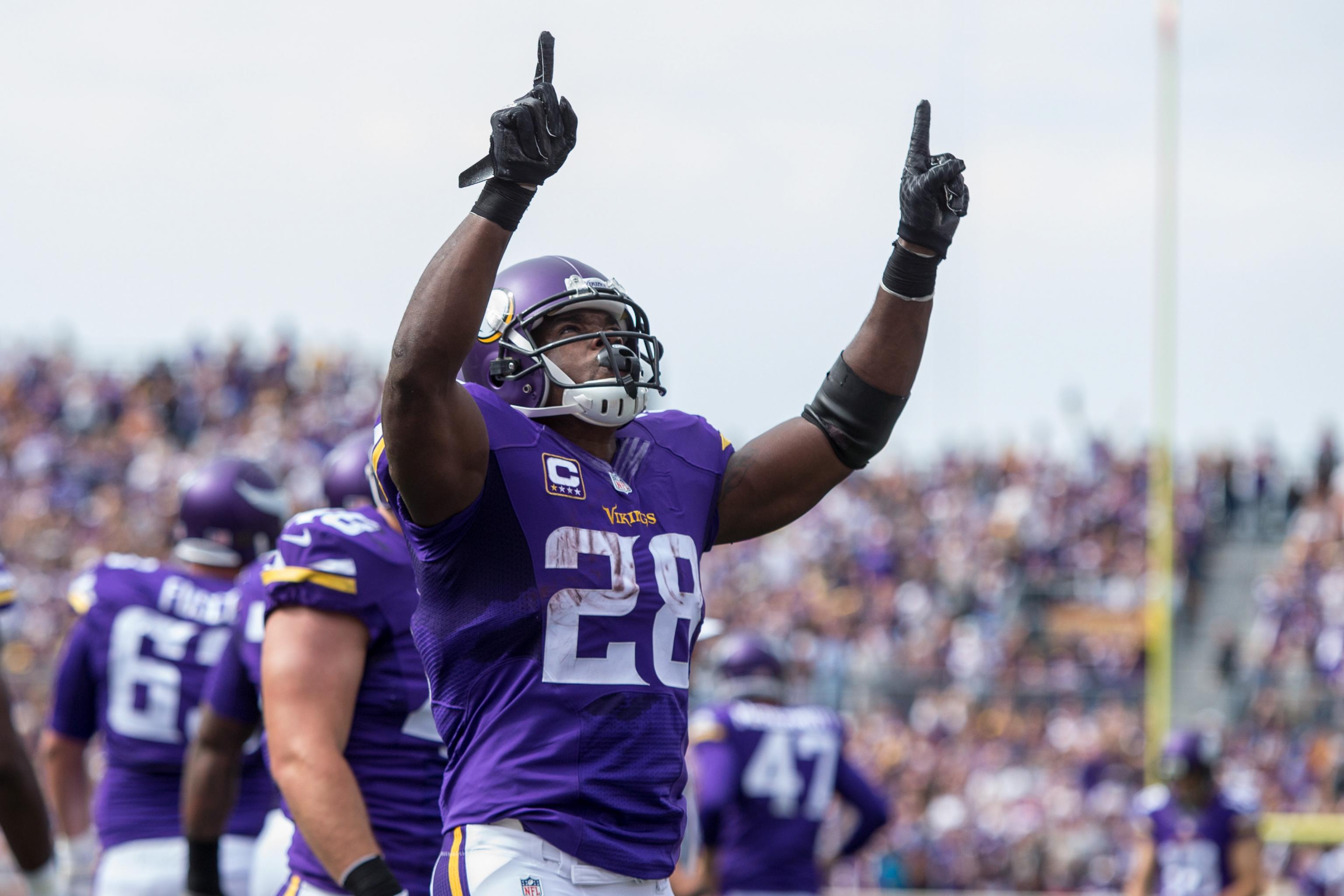 Adrian Peterson's return to Vikings requires 'tough analysis