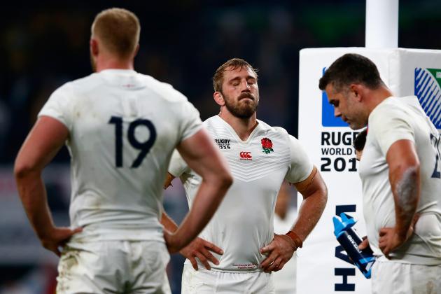 LONDON, ENGLAND - OCTOBER 03: A dejected Chris Robshaw of England looks on during the 2015 Rugby World Cup Pool A match between England and Australia at Twickenham Stadium on October 3, 2015 in London, United Kingdom. (Photo by Shaun Botterill/Getty Images)