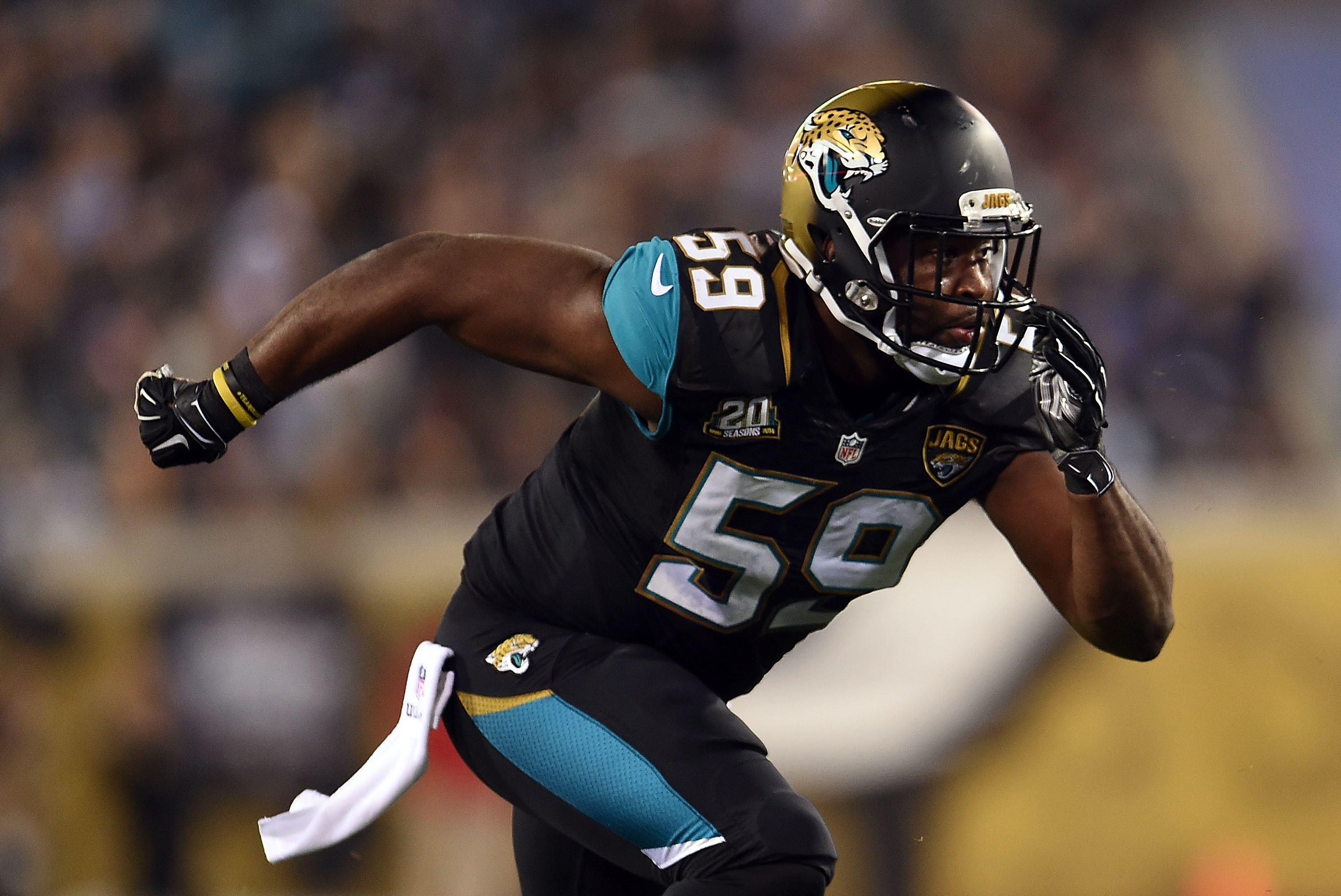 5,369 Jacksonville Jaguars Defense Stock Photos, High-Res Pictures, and  Images - Getty Images