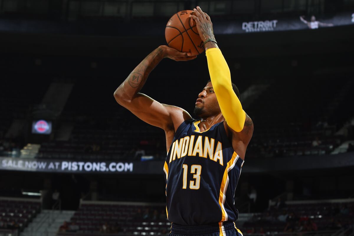 Paul George Drops 20 Points in 1st Quarter of Preseason Game vs