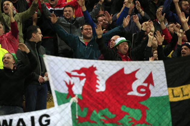 ZENICA, BOSNIA AND HERZEGOVINA - OCTOBER 10: Wales fans give support to their team during  the Euro 2016 qualifying football match between Bosnia and Herzegovina and Wales at the Stadium Bilino Polje in Elbasan on October 10, 2015.  (Photo by Srdjan Stevanovic/Getty Images)