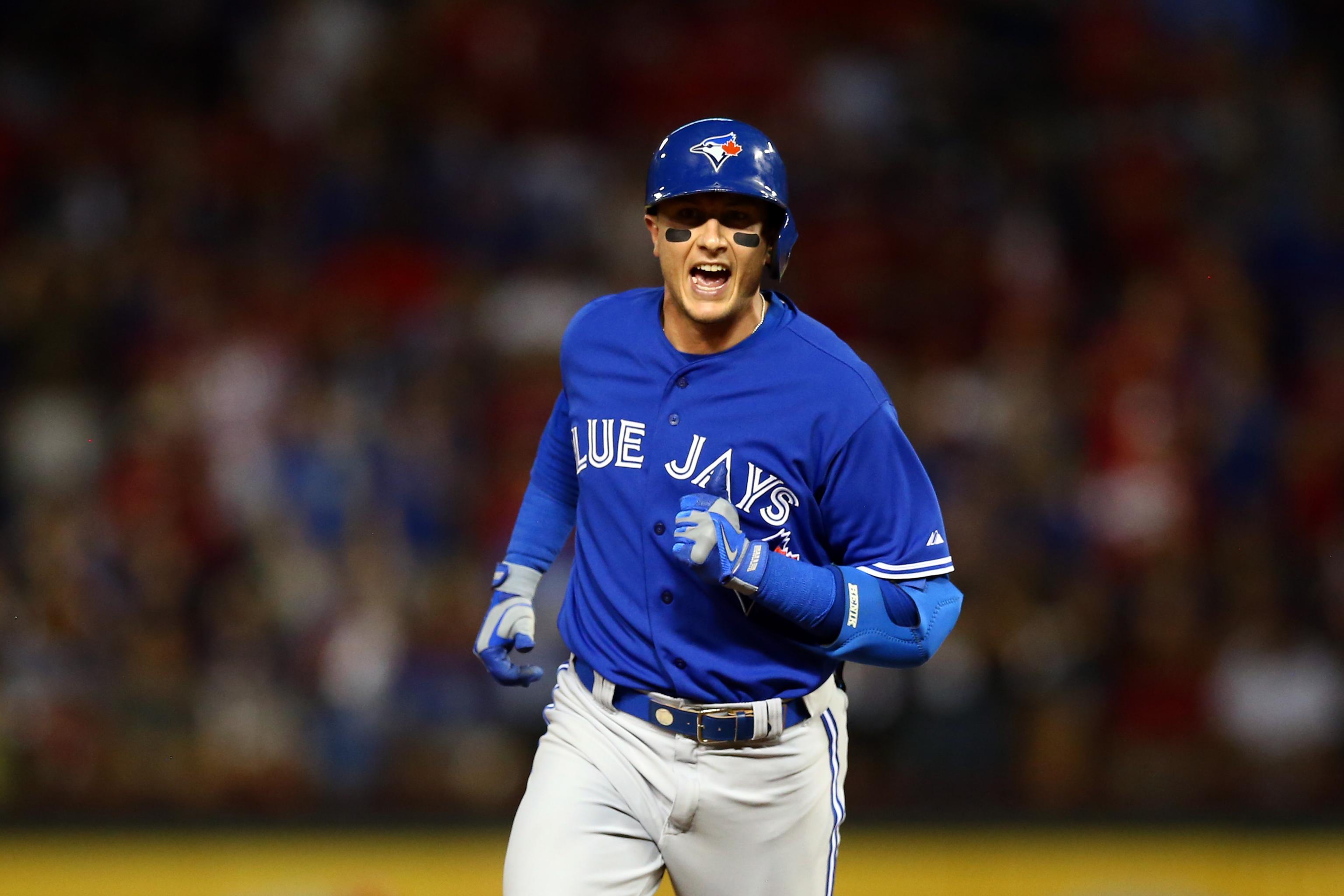 Troy Tulowitzki of the Toronto Blue Jays celebrates their series News  Photo - Getty Images