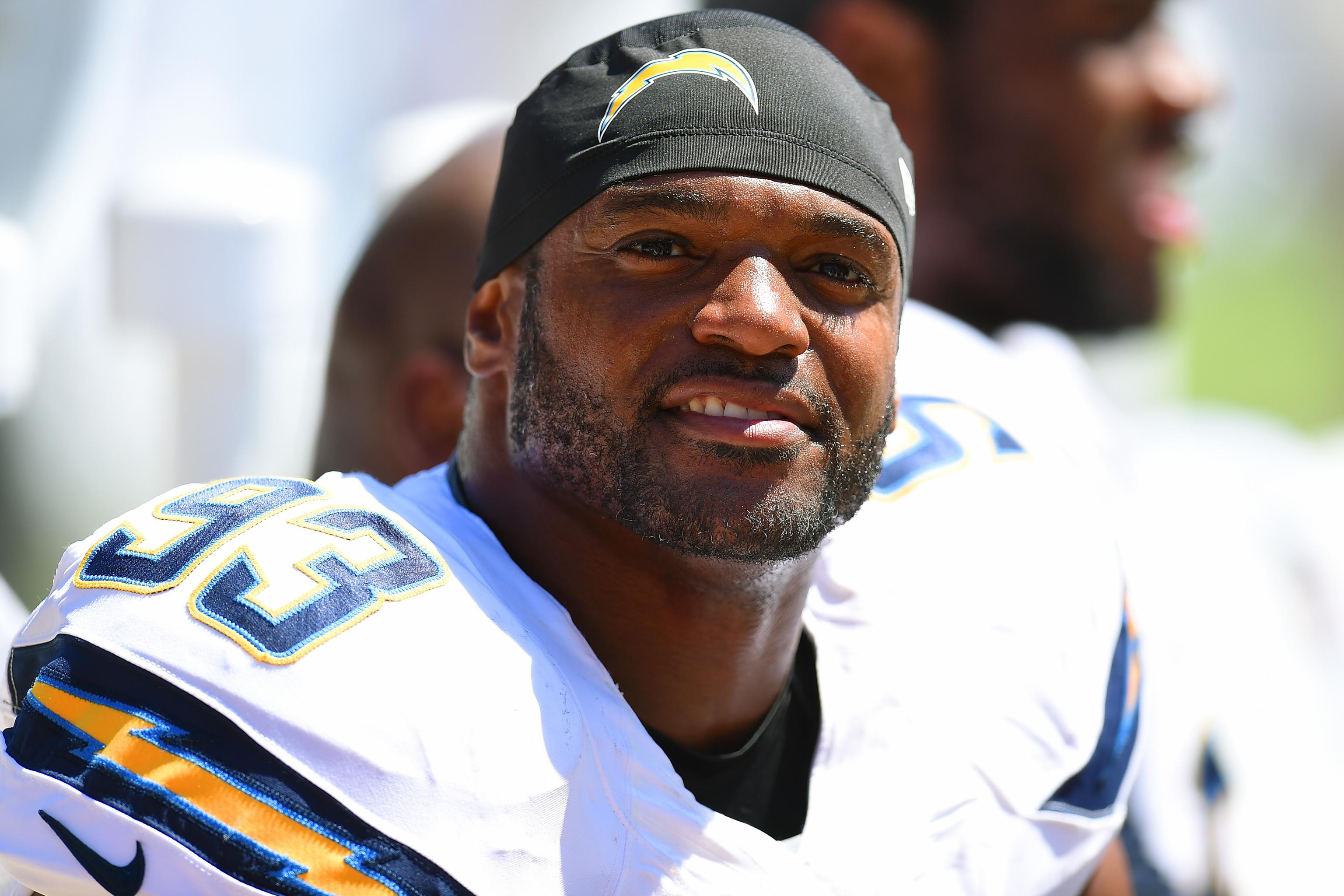 Dwight Freeney still gets after quarterbacks for the Cardinals