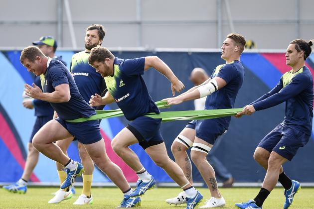 Australia's prop james Slipper  (2nd L) attends a team training session on October 14, 2015, at their hotel in Teddington, during the Rugby Union World Cup 2015. AFP PHOTO / MARTIN BUREAU        (Photo credit should read MARTIN BUREAU/AFP/Getty Images)