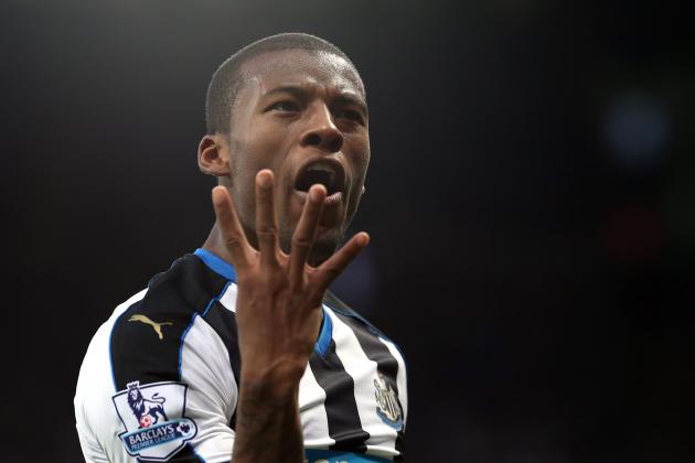 Newcastle United's Georginio Wijnaldum celebrates his fourth goal during their English Premier League soccer match between Newcastle United and  Norwich City at St James' Park, Newcastle, England, Sunday, Oct. 18, 2015. (AP Photo/Scott Heppell)