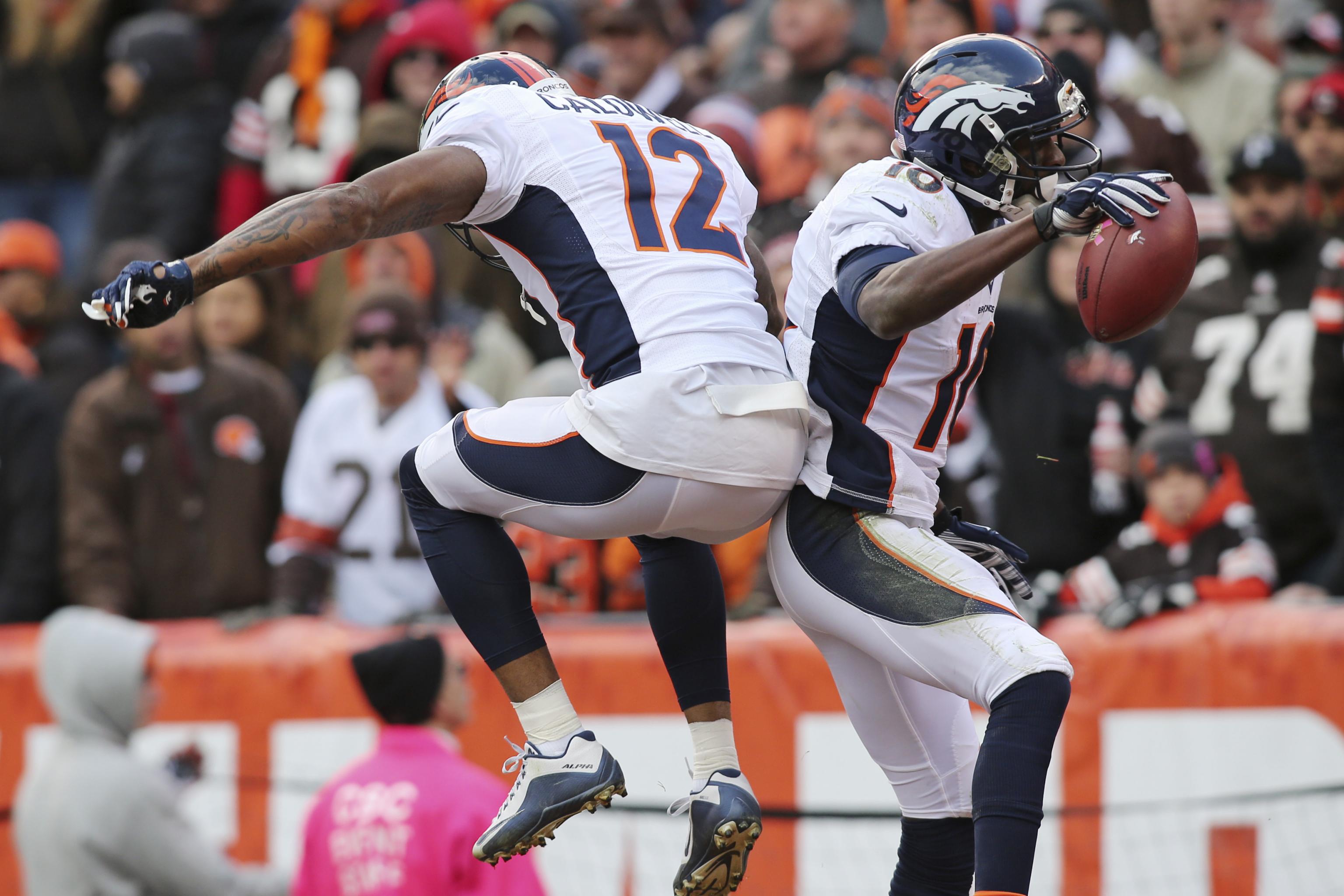 Ronnie Hillman Powers Up the Middle for the 1st TD of the Game!, Packers  vs. Broncos