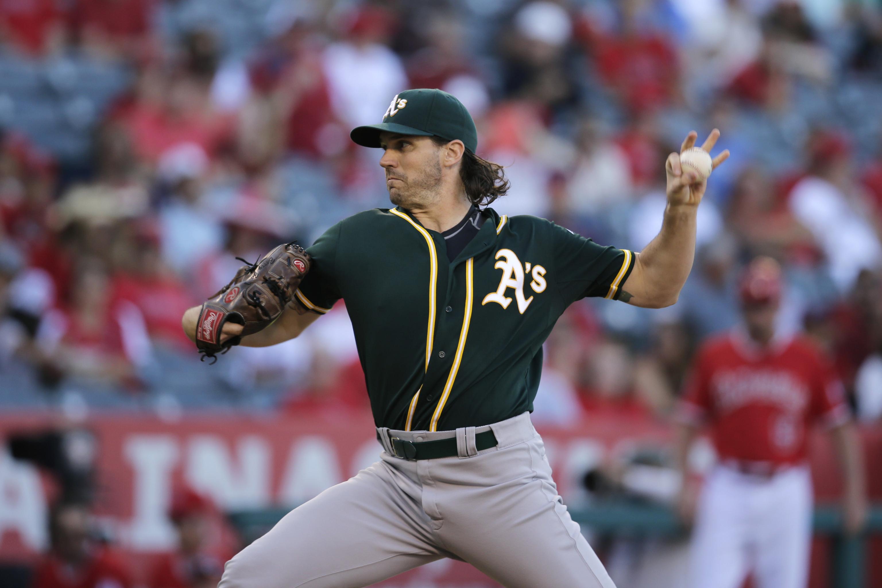 MLB star Barry Zito recounts baseball journey from fame to shame