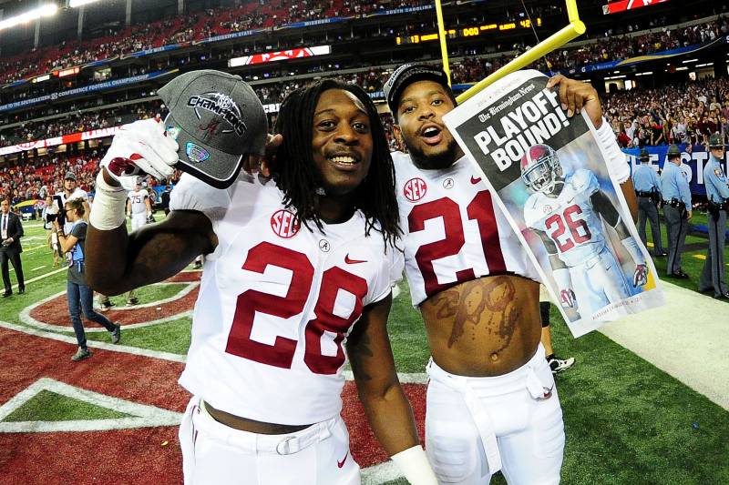 Report Alabama Rb Kenyan Drake Charged With Entering Crime