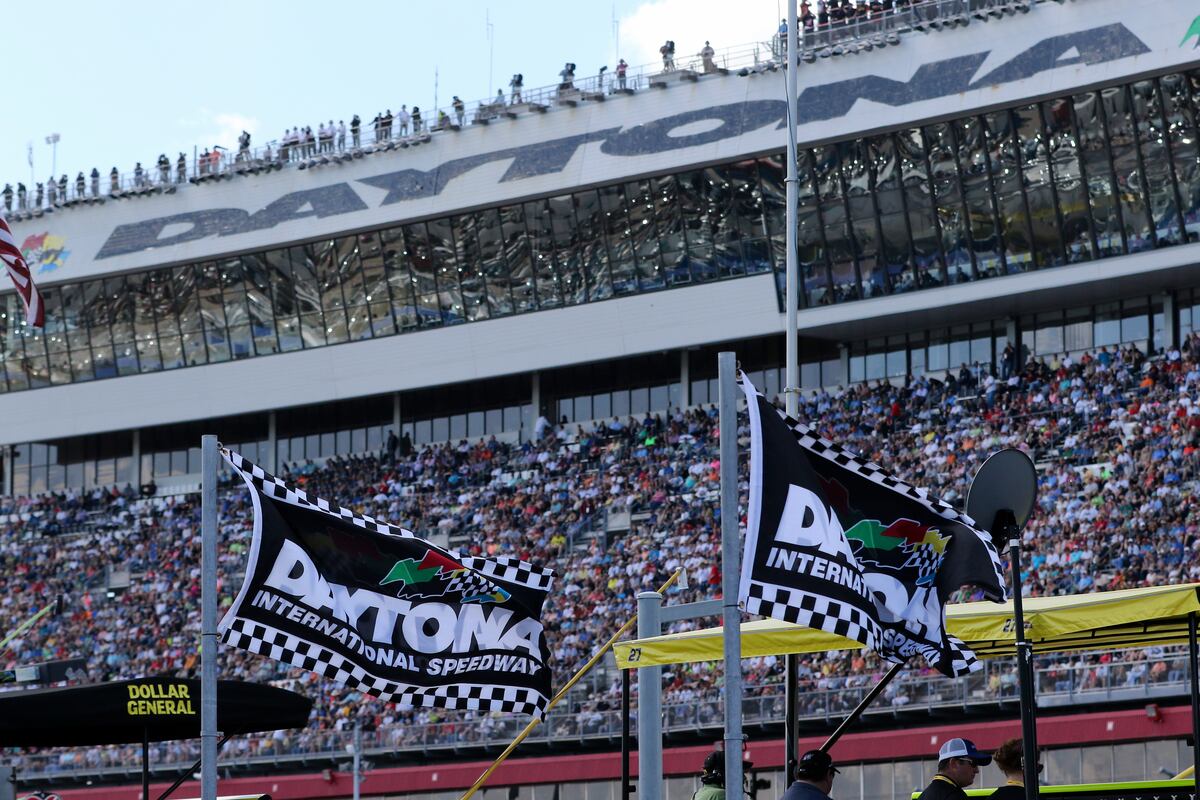 Nascar Schedule 2016 Sprint Cup And Xfinity Race Dates And Tracks Announced Bleacher Report Latest News Videos And Highlights