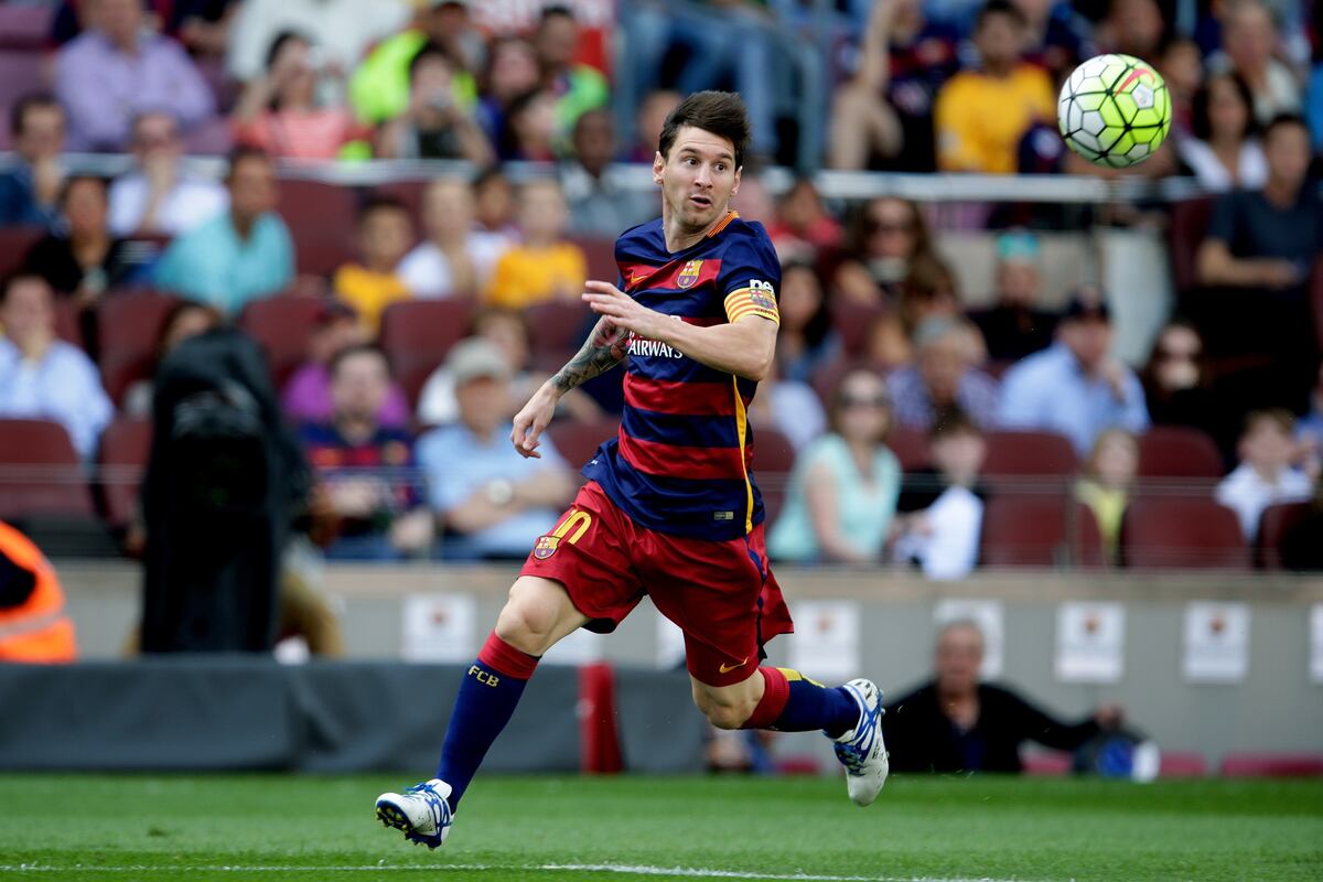Lionel Messi Contract: Latest News and Rumours on Talks with Barcelona