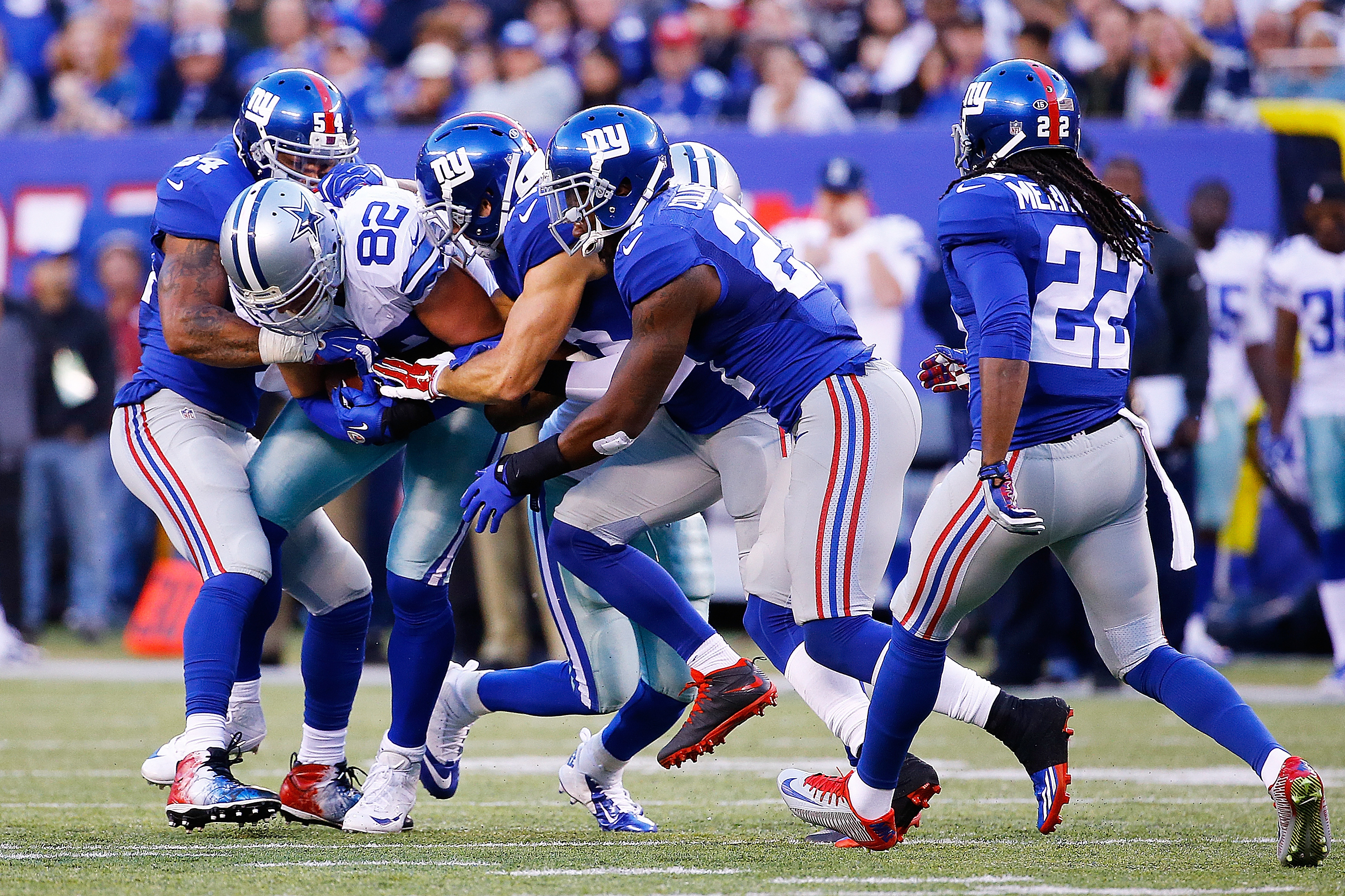 A Steady Giants Defense Is Forced to Regroup - The New York Times