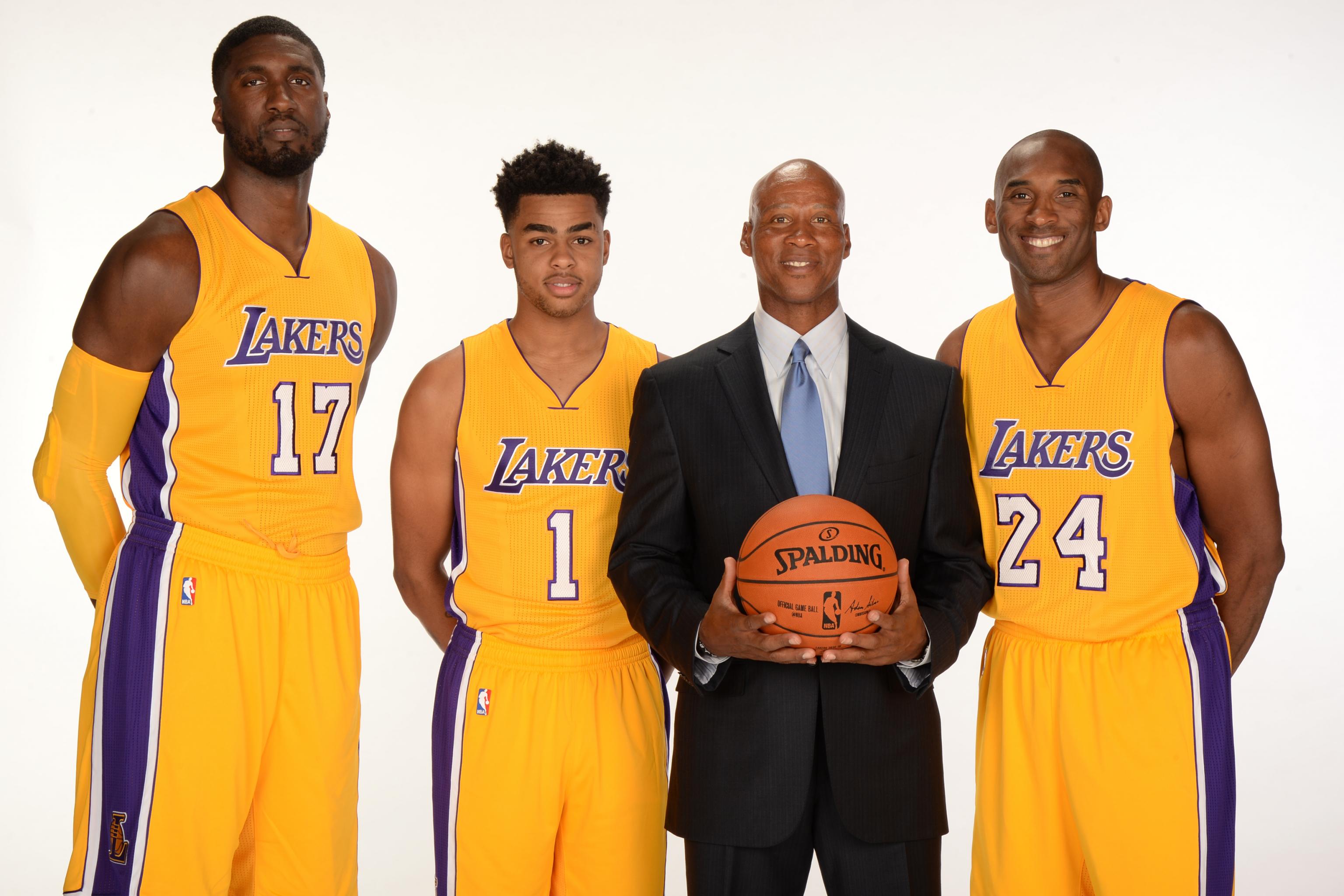 Kobe Bryant 2014-2015 'Left Handed' Los Angeles Lakers Game Worn