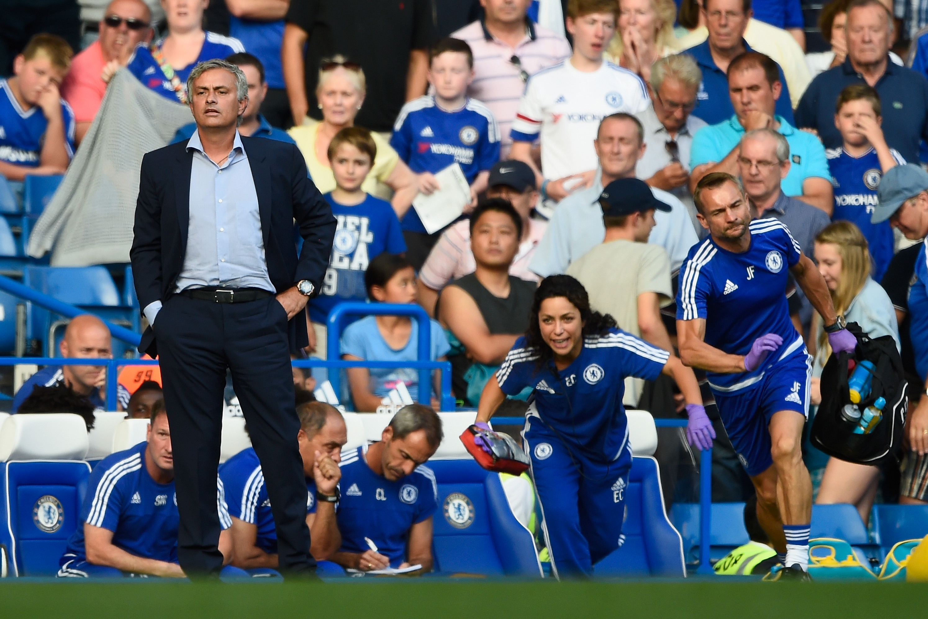 Mourinho đã chỉ trích bộ đôi của Chelsea